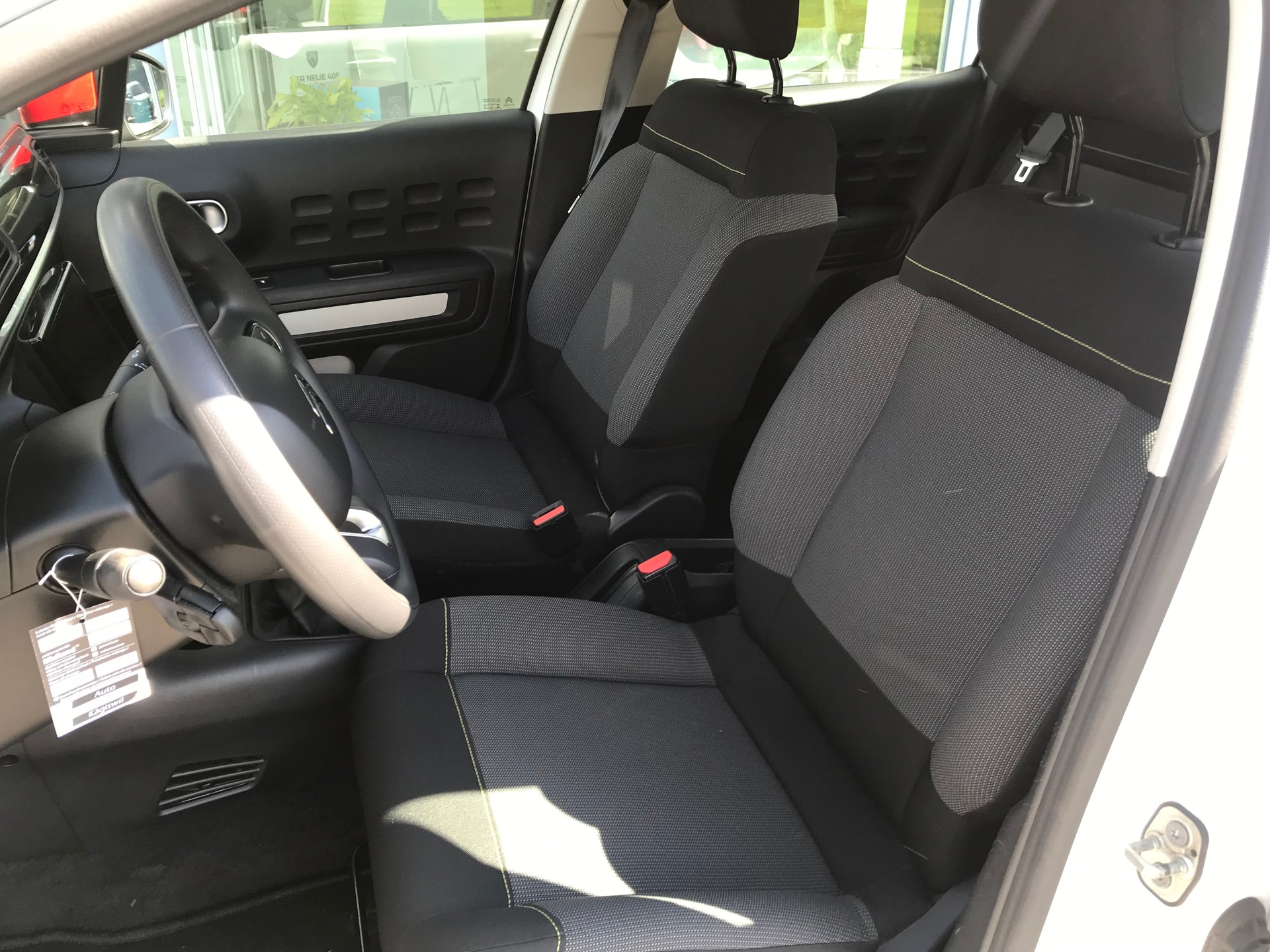 CITROEN C3 1.2i PureTech Feel-image-5