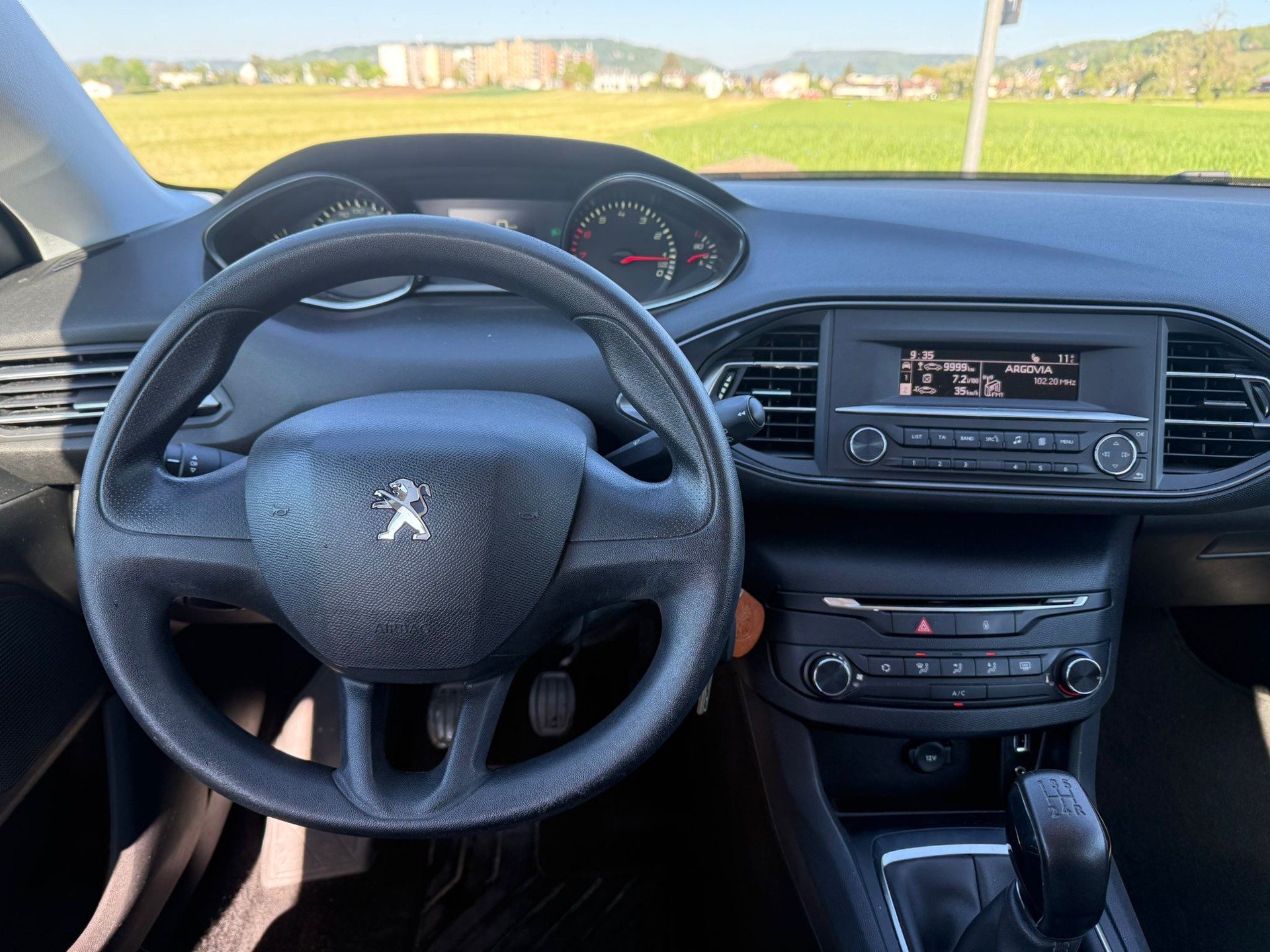 PEUGEOT 308 1.2 VTi Access-image-10