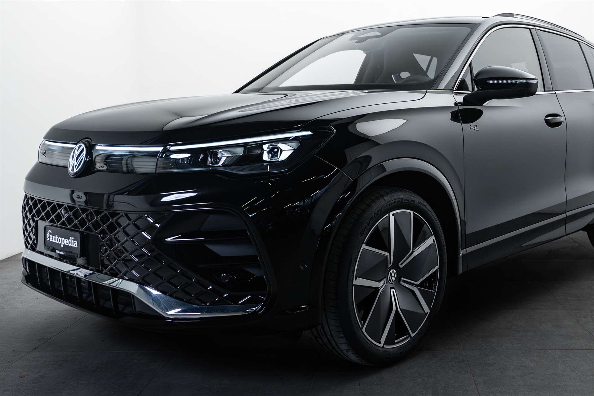 VW Tiguan 1.5 TSi evo2 mHEV R-Line DSG-Automat-image-1