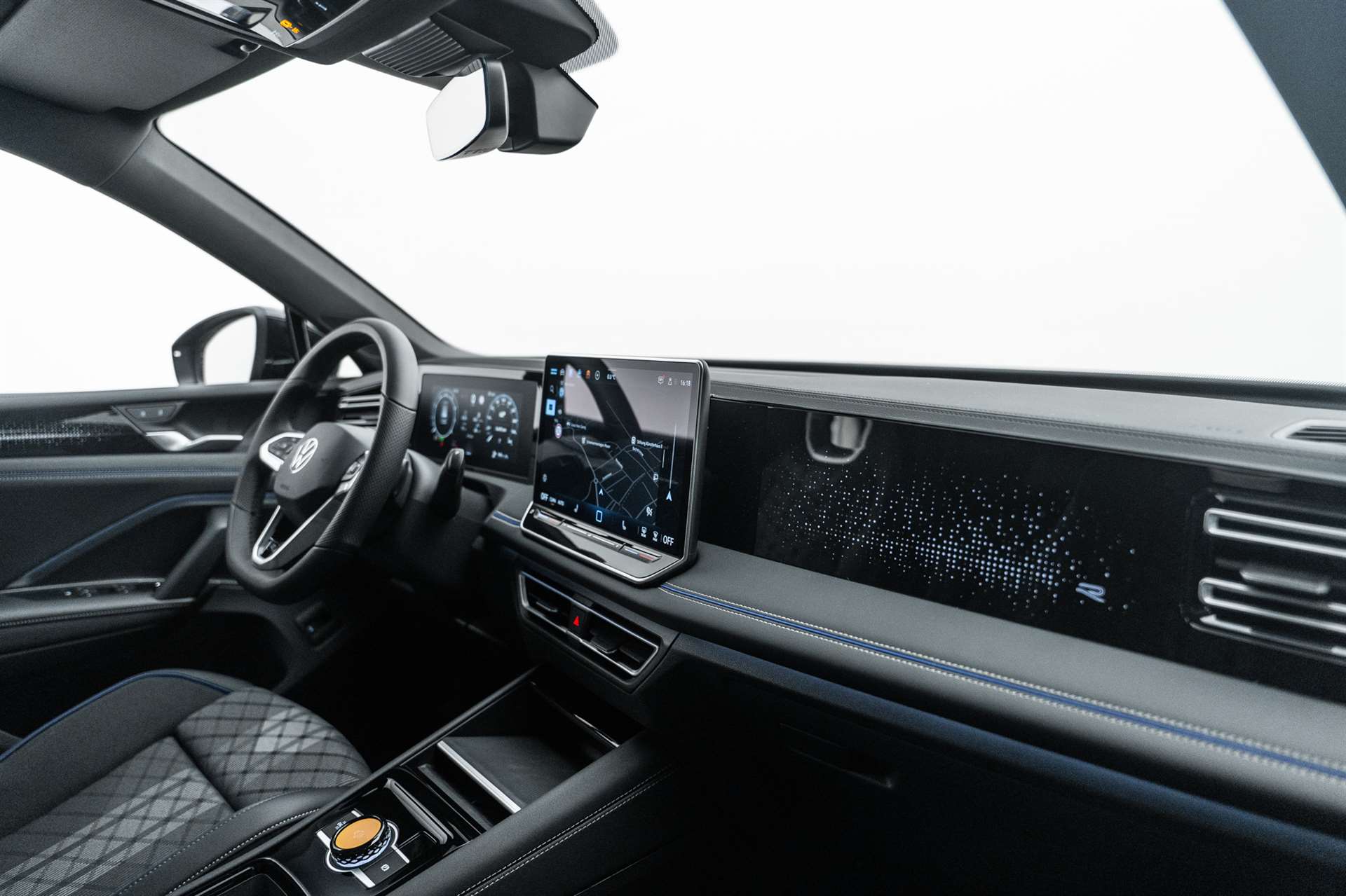 VW Tiguan 1.5 TSi evo2 mHEV R-Line DSG-Automat-image-10