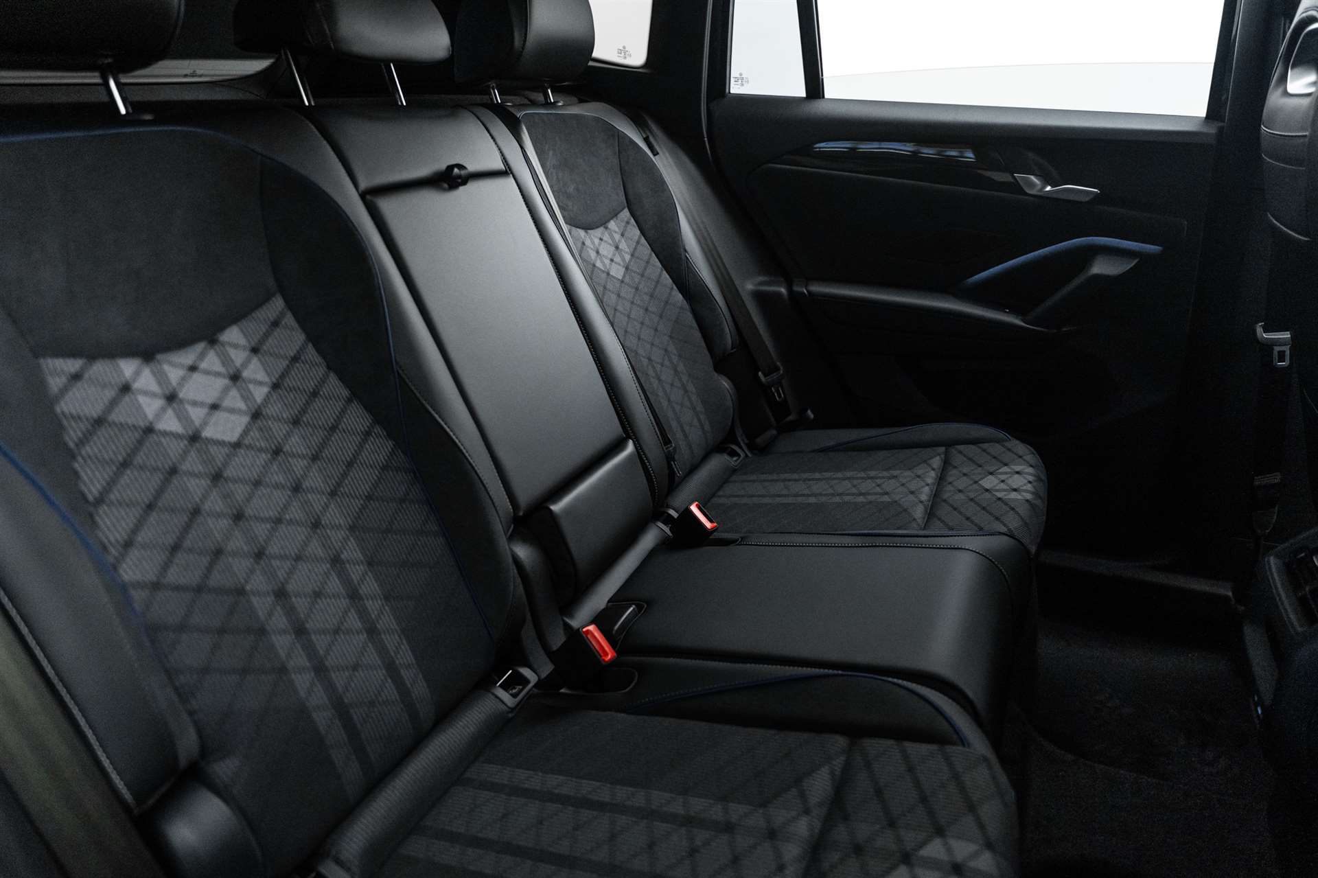 VW Tiguan 1.5 TSi evo2 mHEV R-Line DSG-Automat-image-13