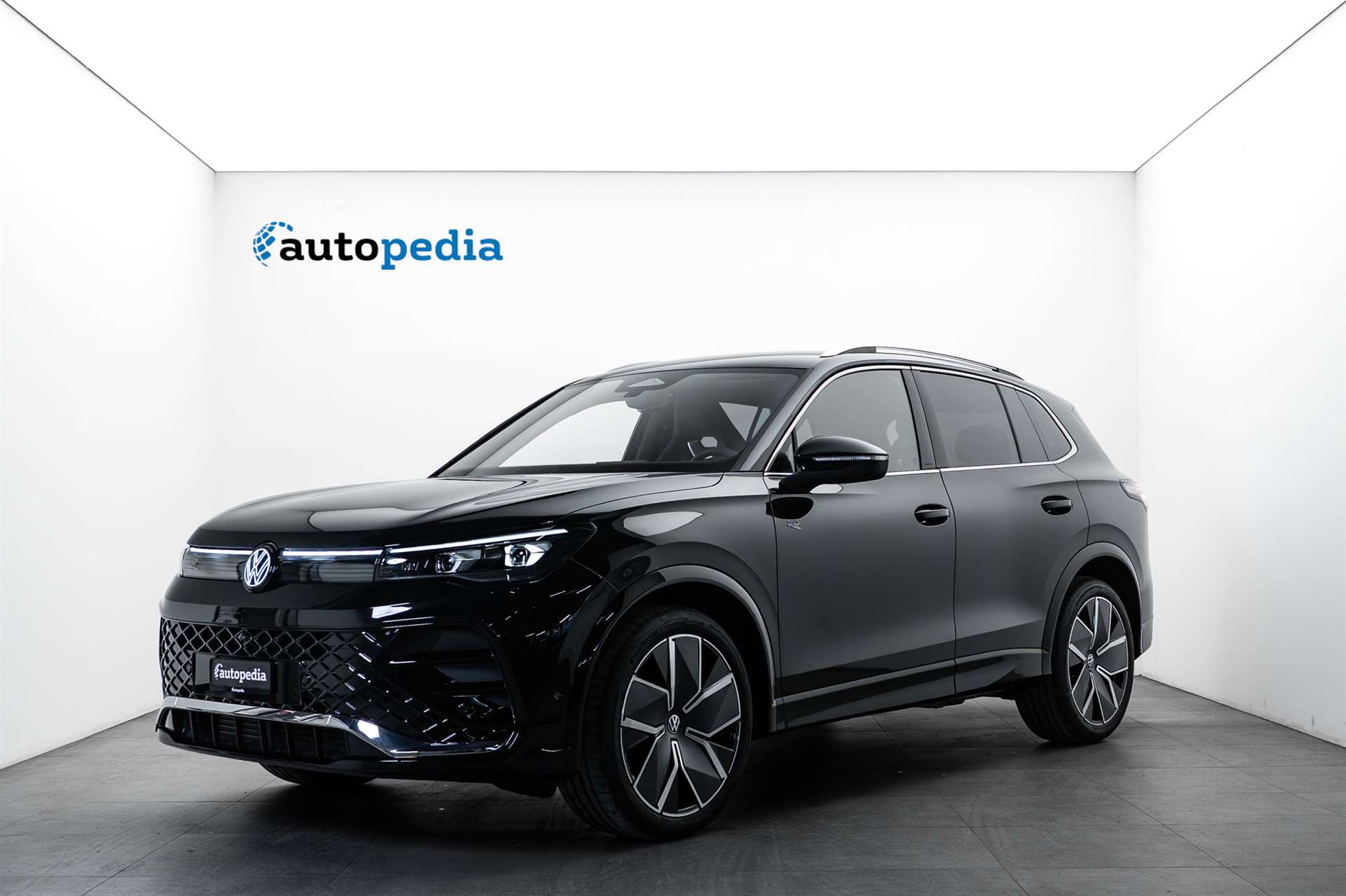 VW Tiguan 1.5 TSi evo2 mHEV R-Line DSG-Automat-image-0
