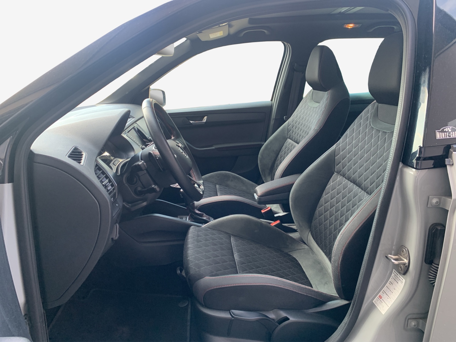 SKODA Fabia 1.0 TSI Monte Carlo DSG-image-7