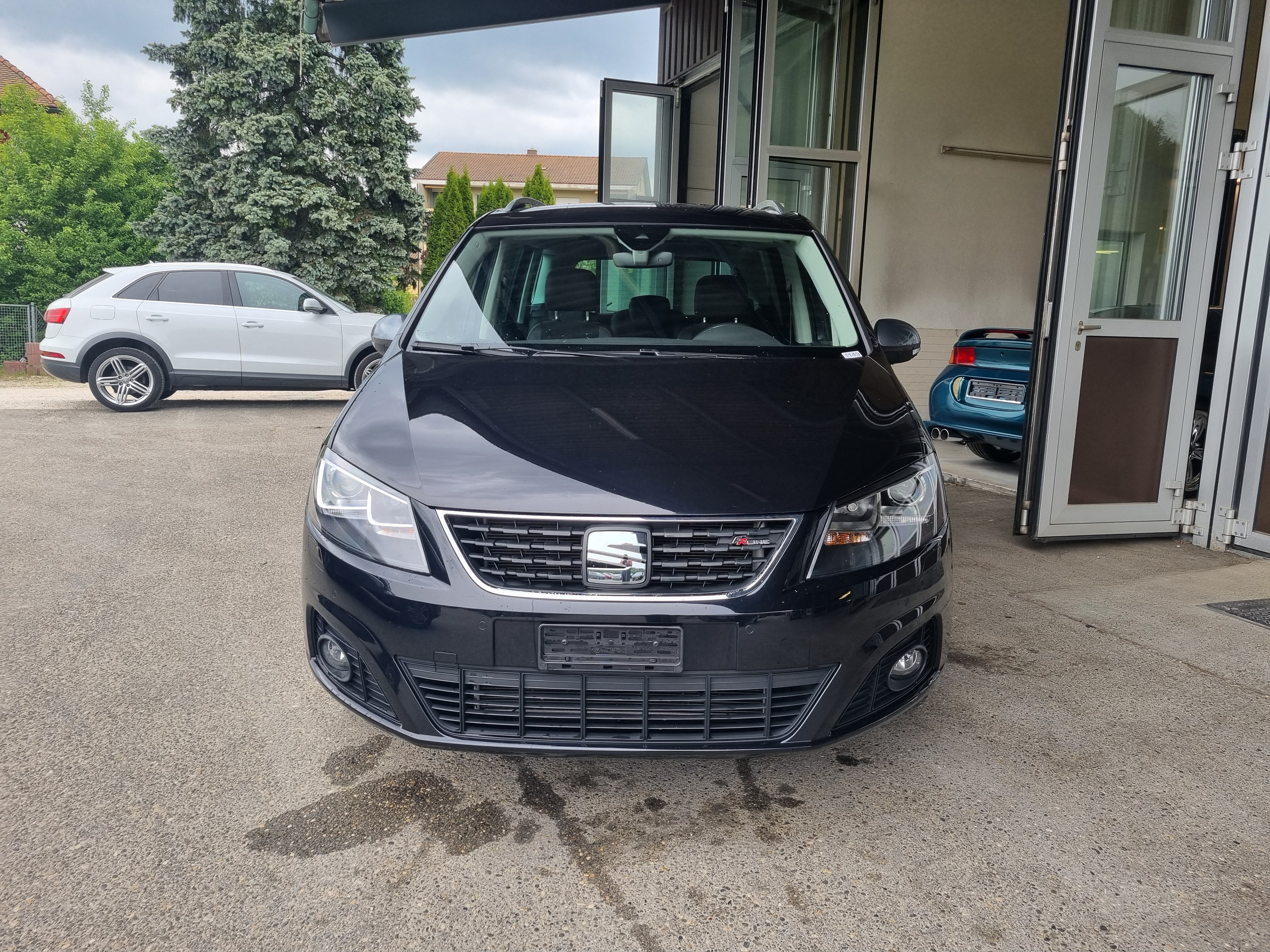 Car photo