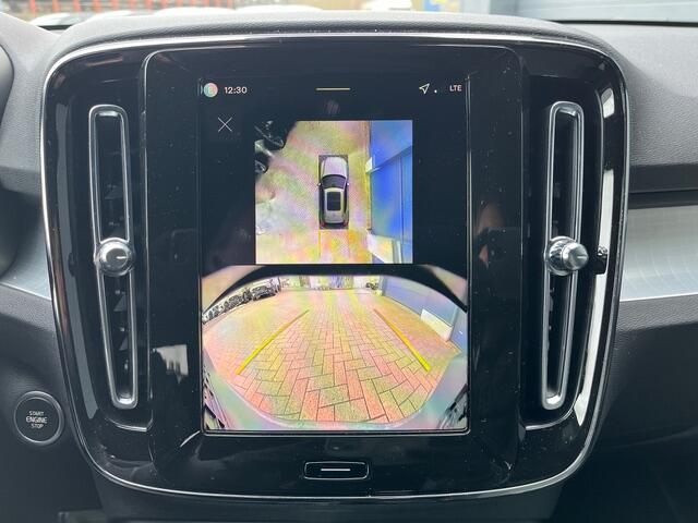 VOLVO XC40 Black Edition PLUS DCT-image-18