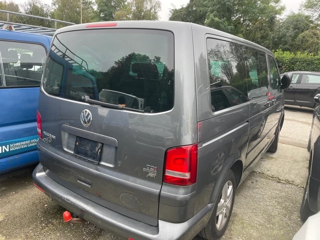 VW T5 Multivan 2.0 TDI CR Highline 4Motion-image-5