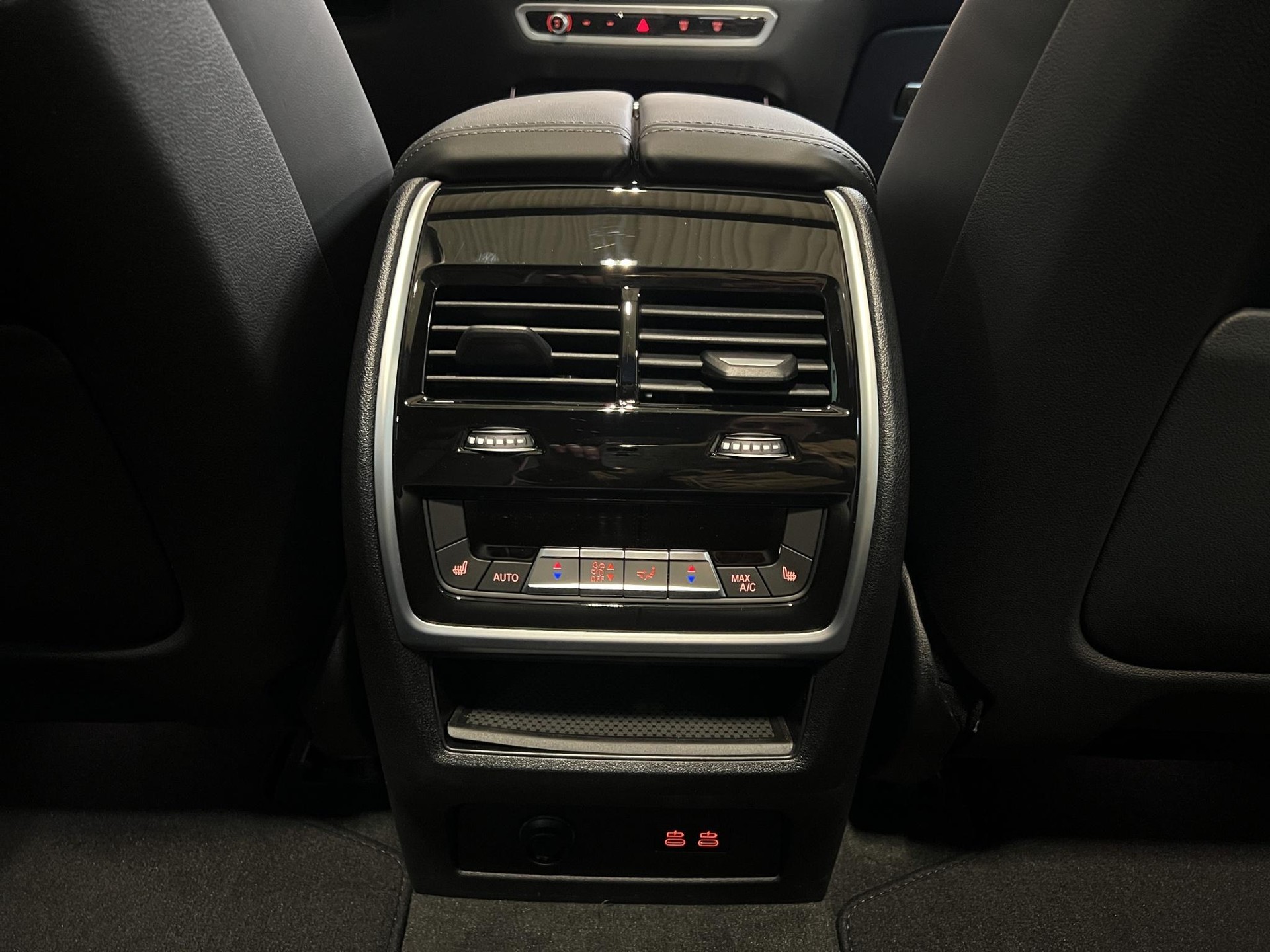 BMW X5 30d xDrive SAG-image-10