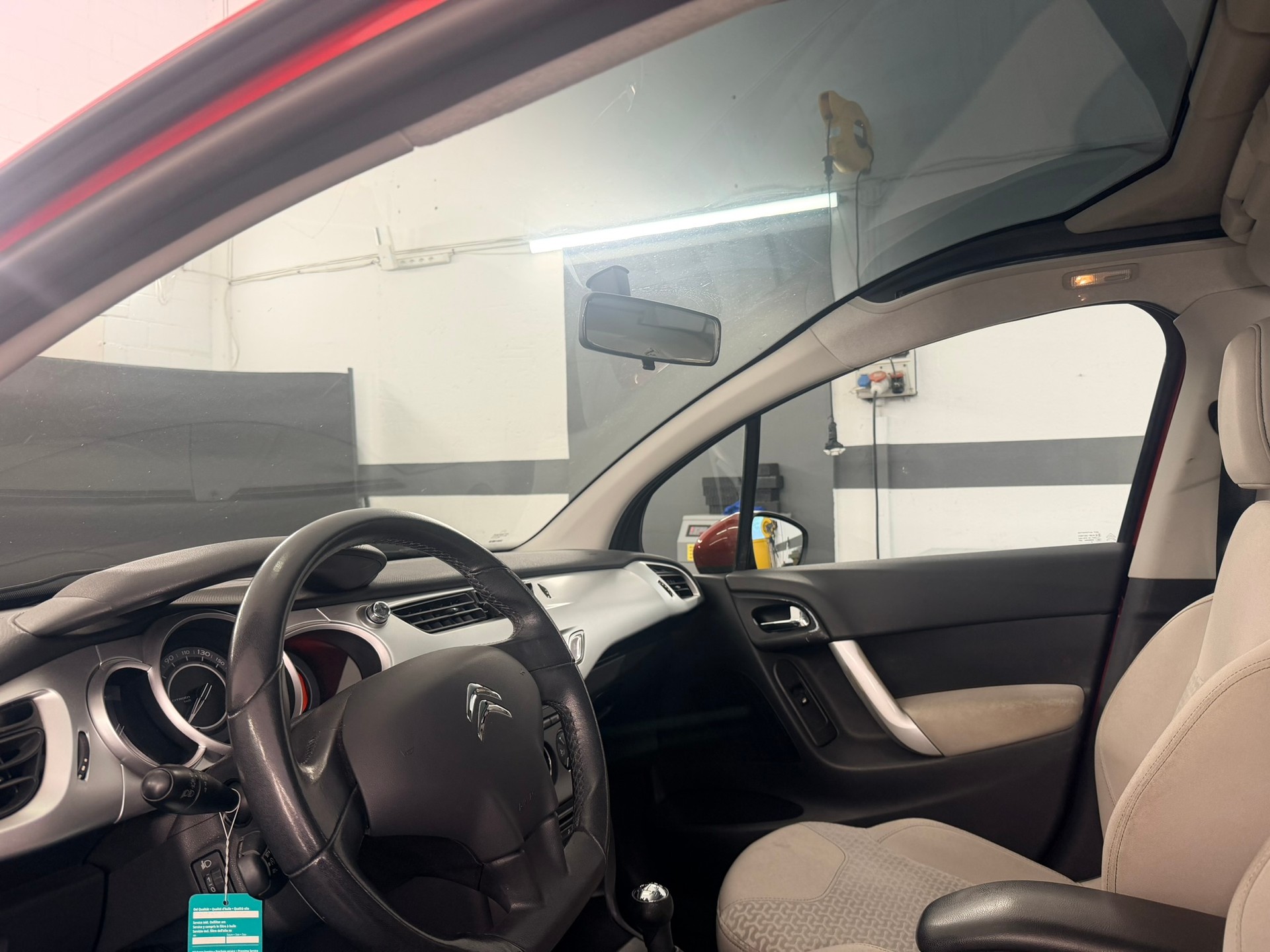 CITROEN C3 1.4i 16V Exclusive-image-8