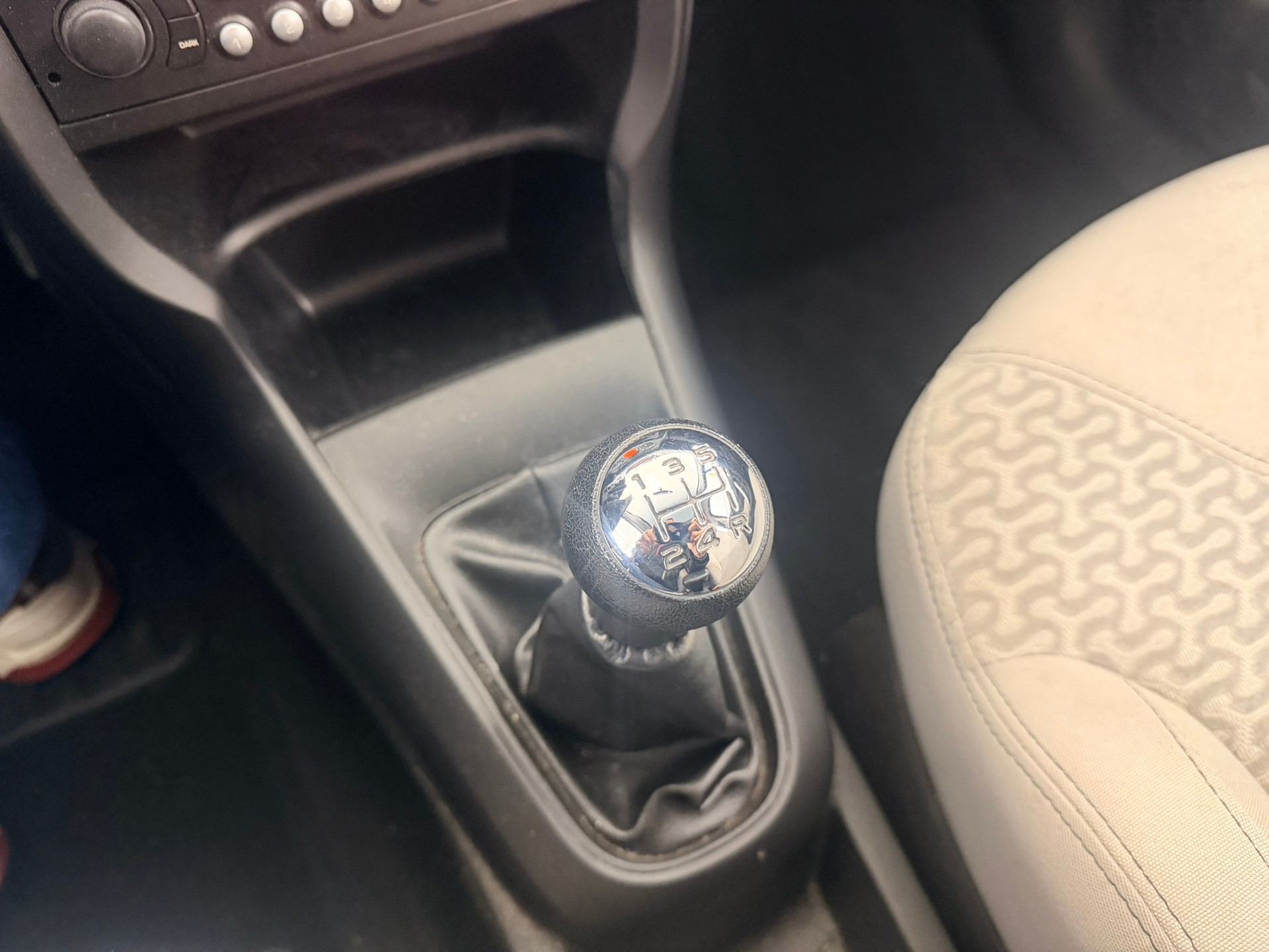 CITROEN C3 1.4i 16V Exclusive-image-12