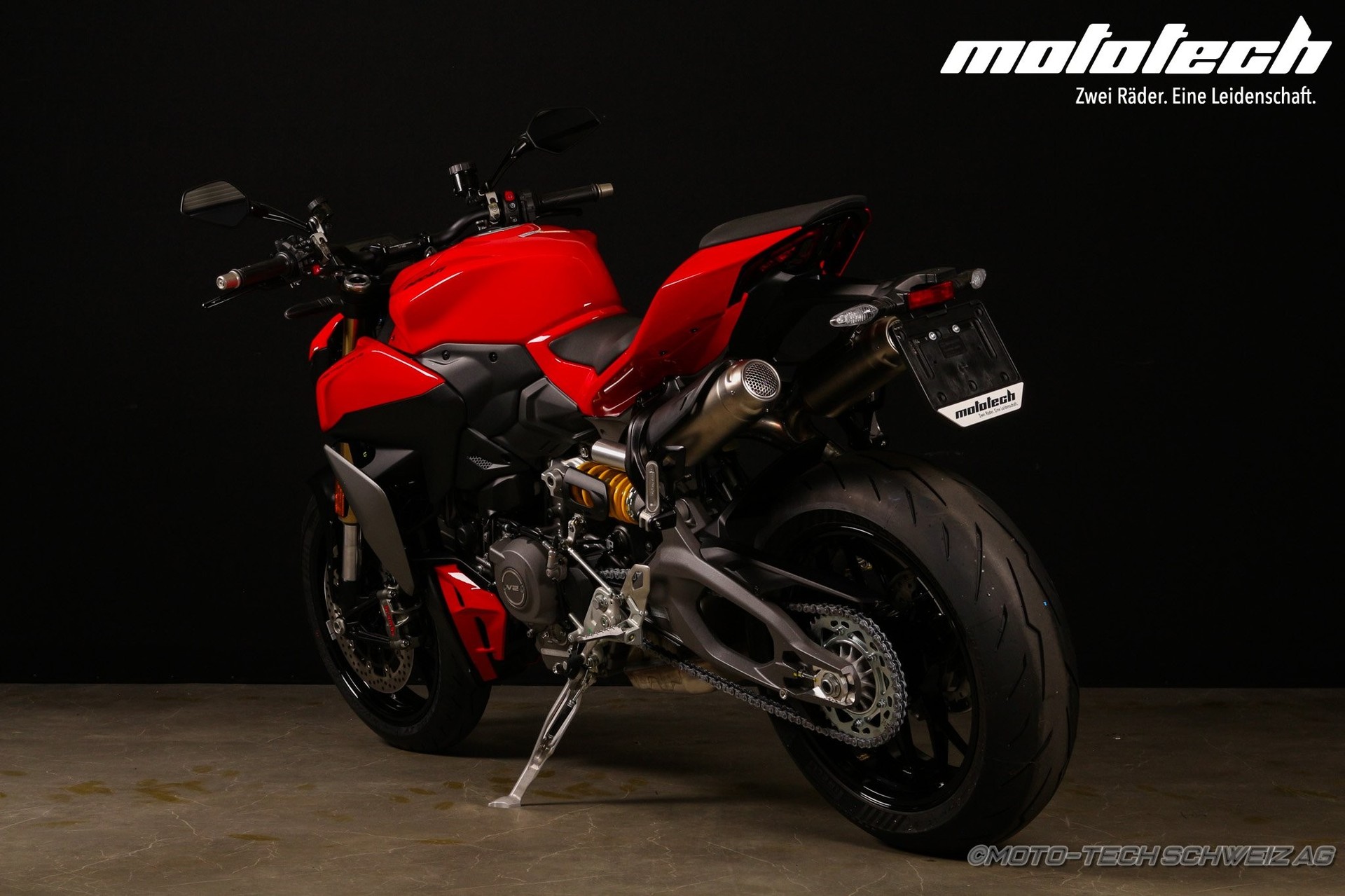 DUCATI Streetfighter V2 (35kW) / 4 JAHRE GARANTIE-showroom-element-2