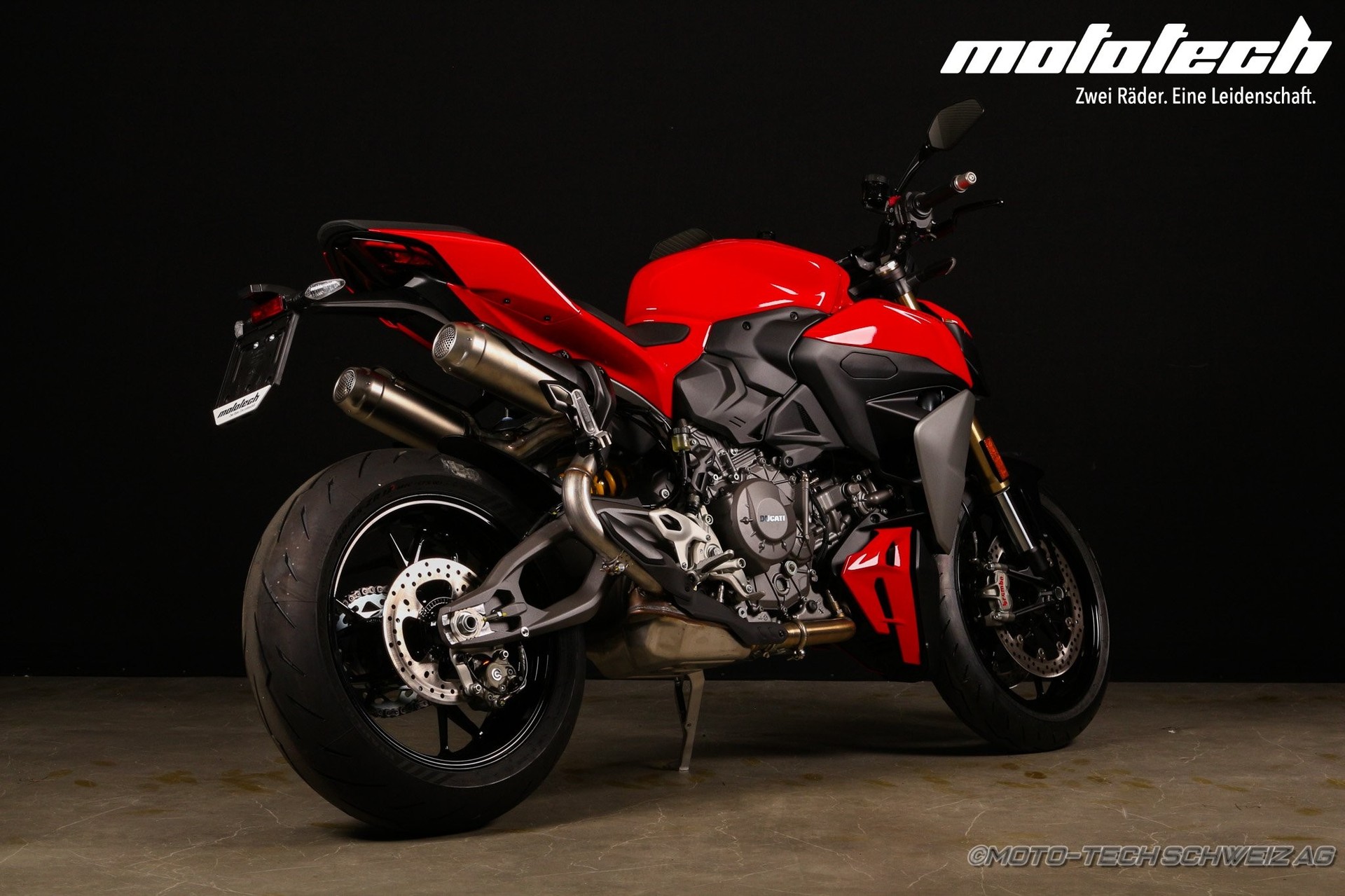 DUCATI Streetfighter V2 (35kW) / 4 JAHRE GARANTIE-showroom-element-1