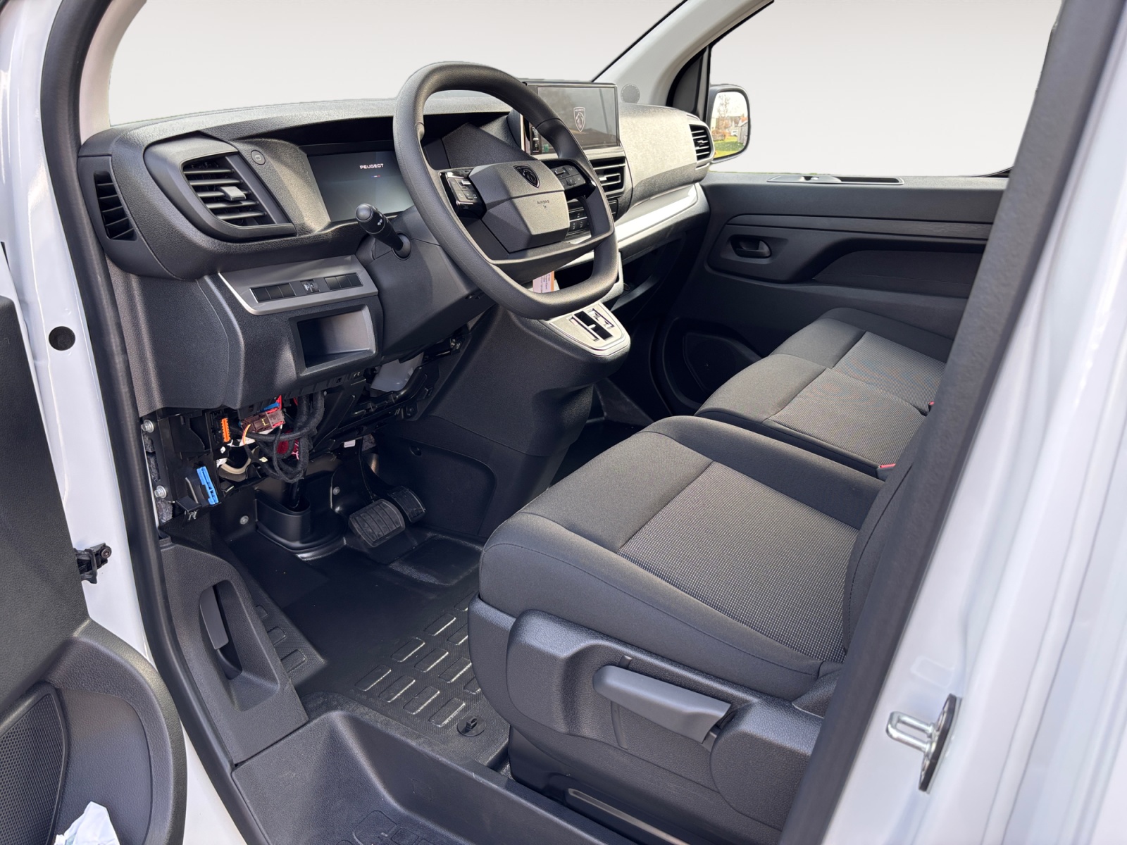 PEUGEOT Expert 1.5 BlueHDi 120 S&S Standard-showroom-element-3