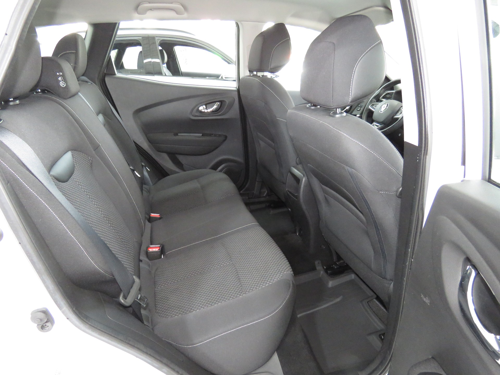RENAULT Kadjar 1.5 dCi Zen EDC (Automat)-image-12
