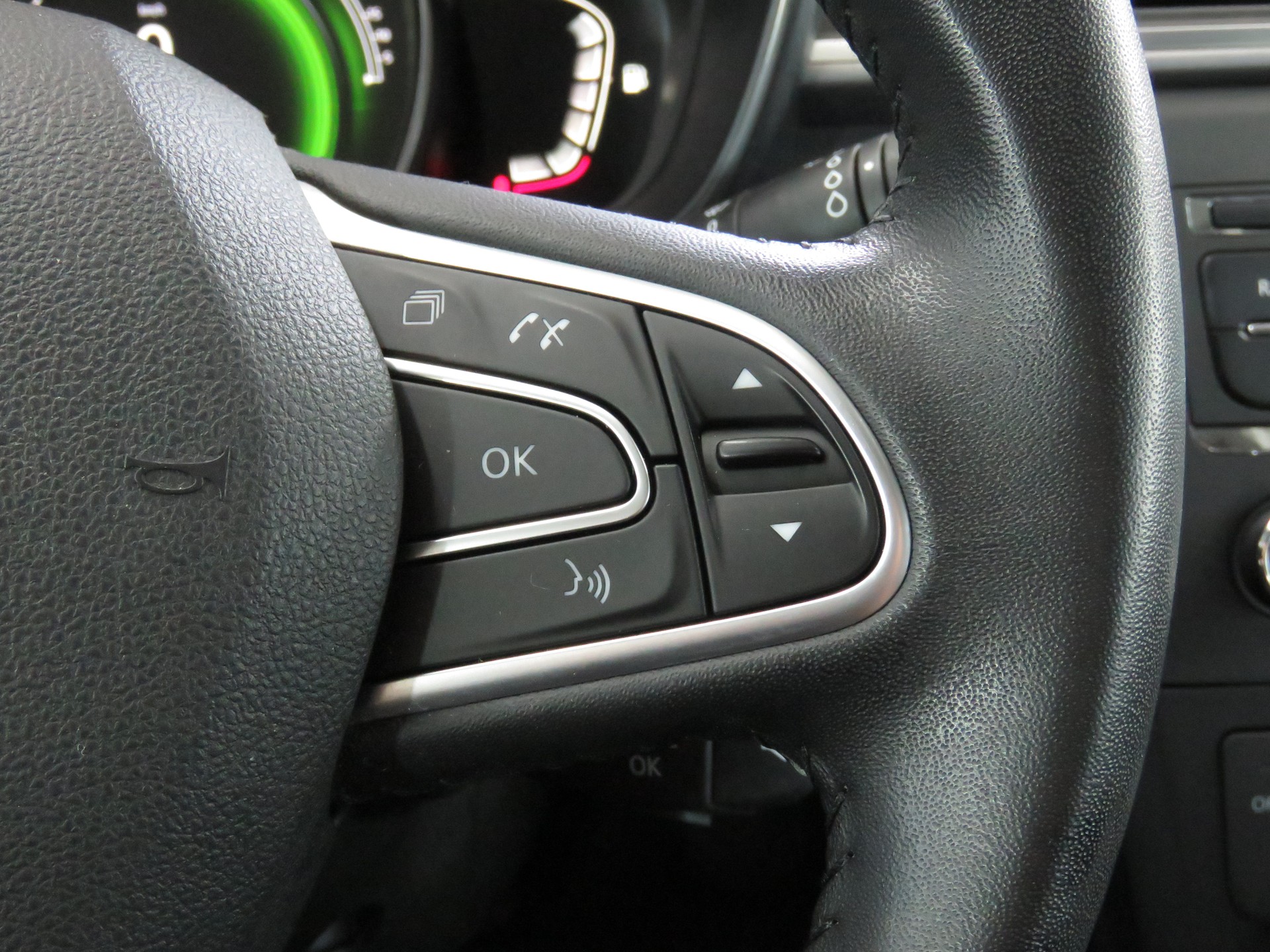 RENAULT Kadjar 1.5 dCi Zen EDC (Automat)-image-18