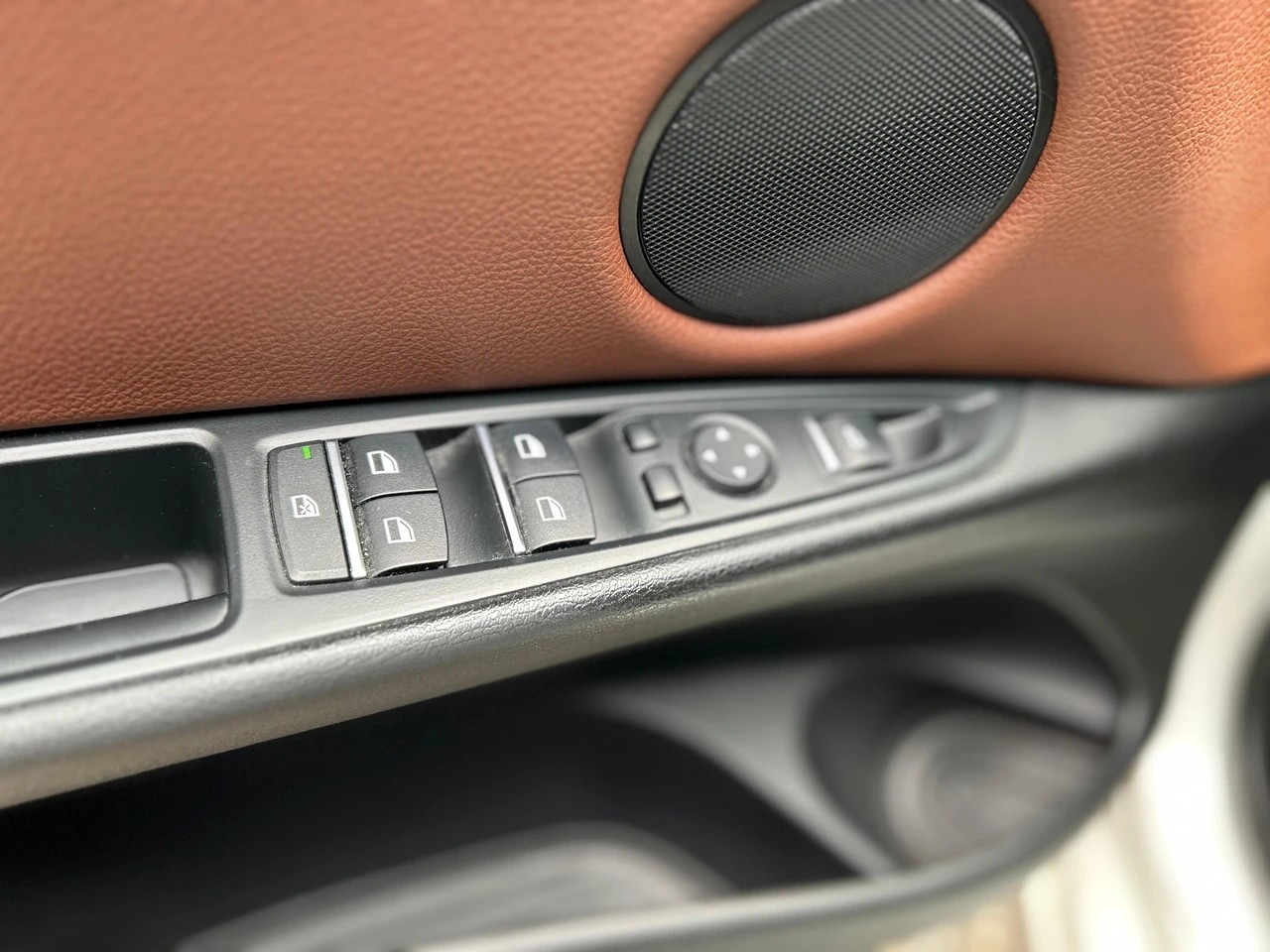 BMW X5 30d xDrive SAG M - SPORT-image-18