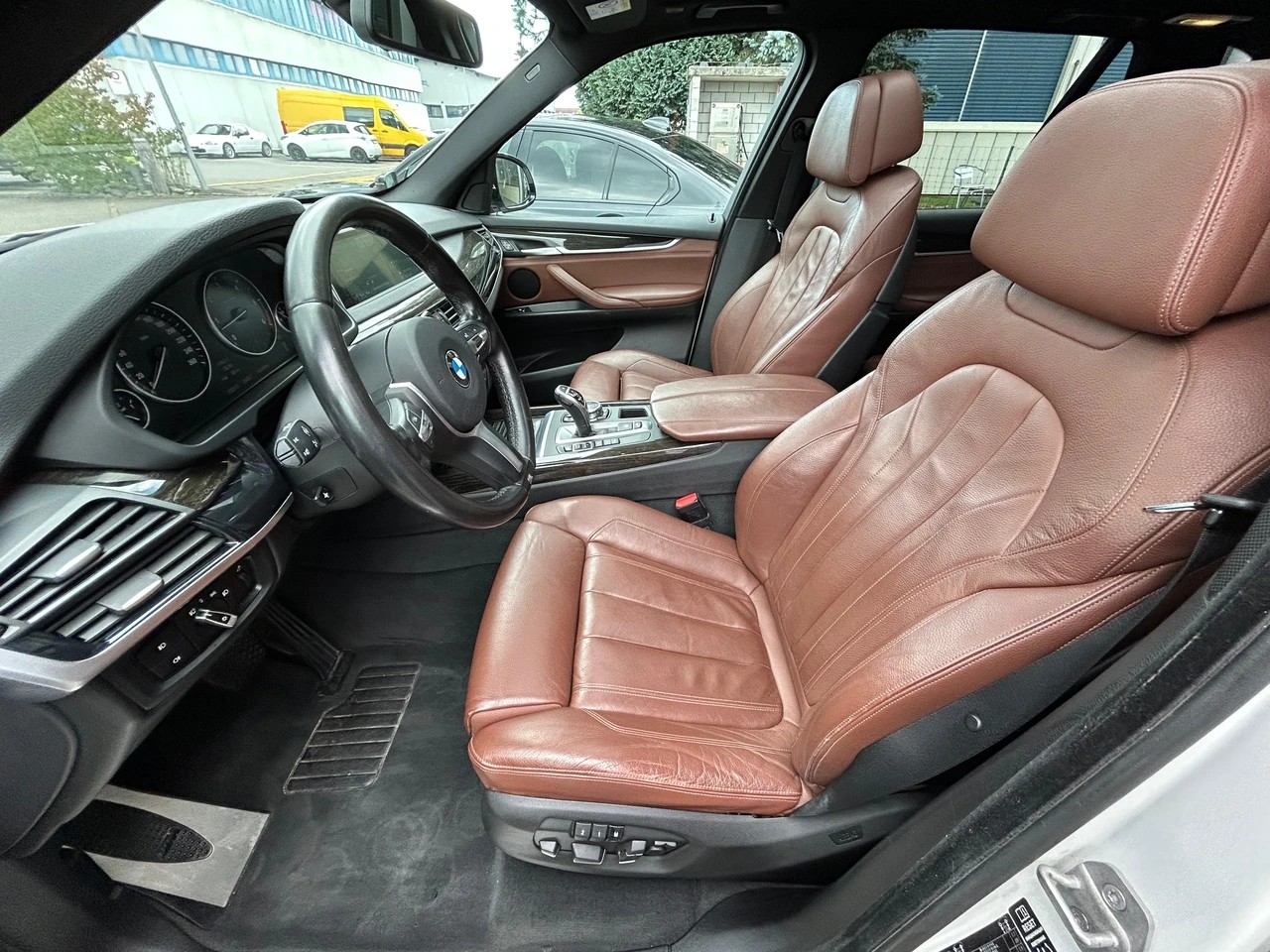 BMW X5 30d xDrive SAG M - SPORT-image-6
