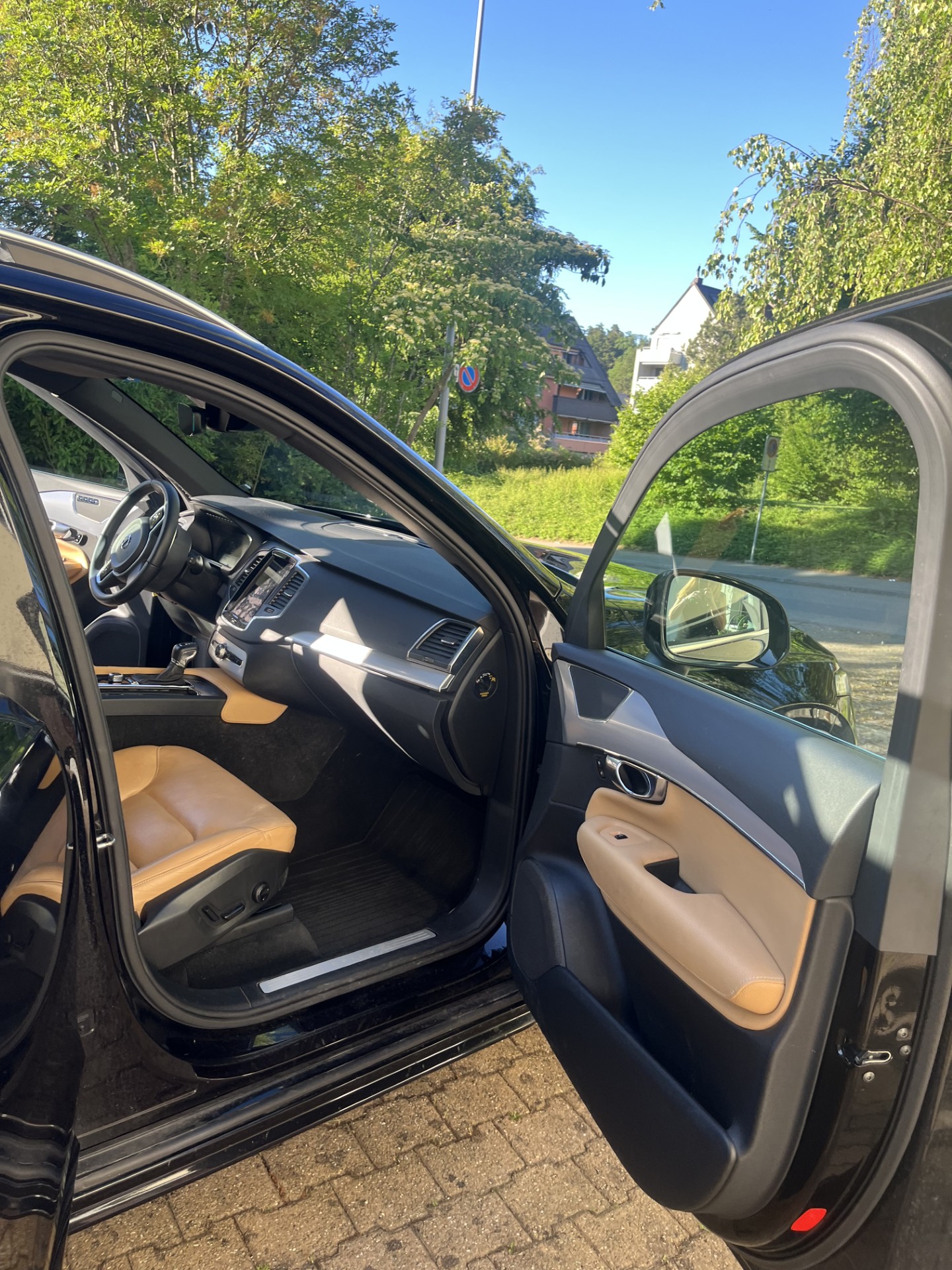 VOLVO 2.0 D5 Momentum 7P. AWD-image-9