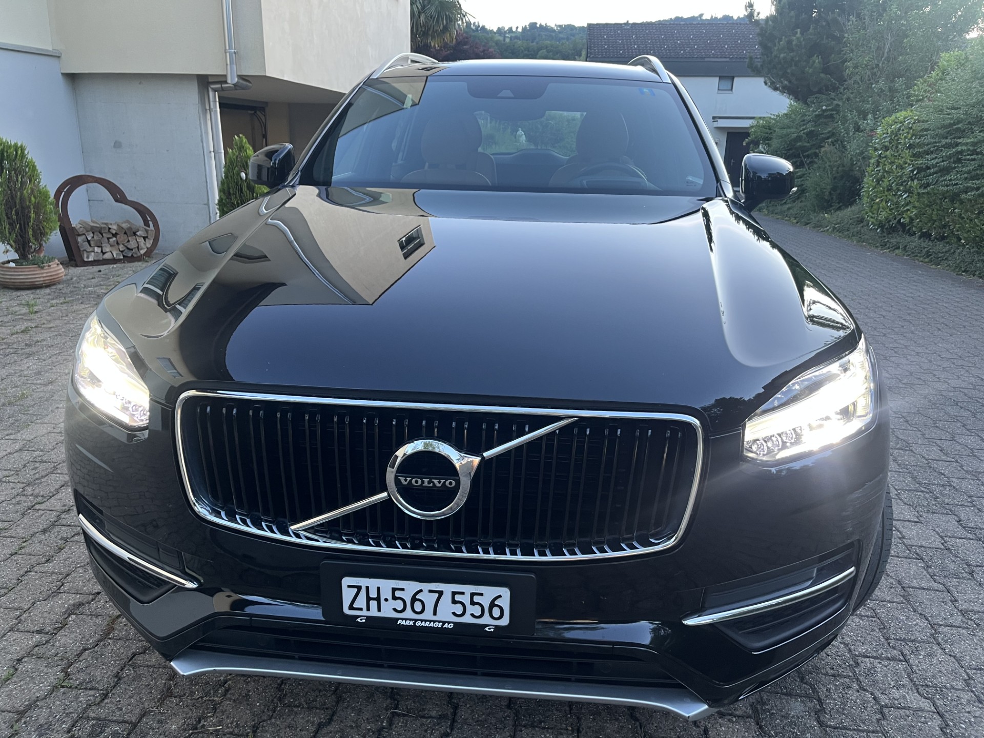 VOLVO 2.0 D5 Momentum 7P. AWD-image-2