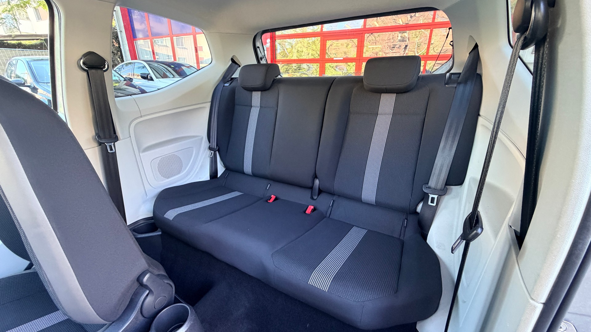 VW Up 1.0 BMT high up ASG-image-9