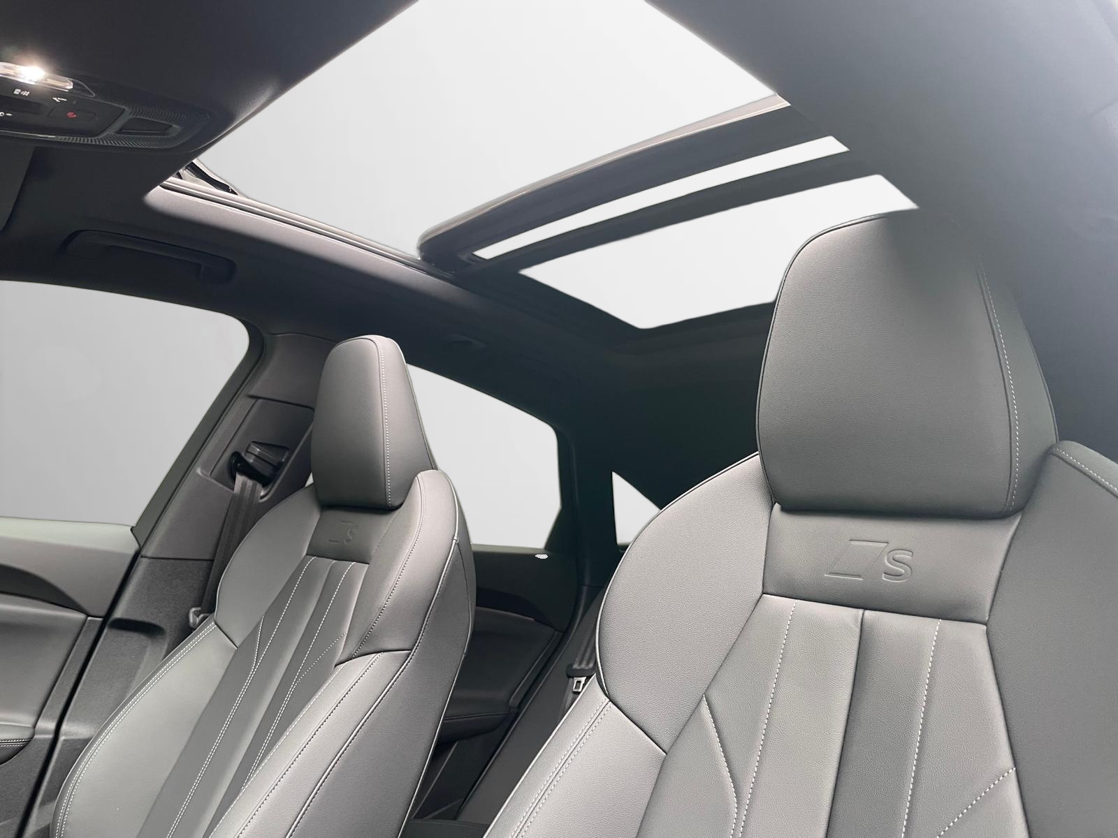 AUDI Q5 Sportback TFSI quattro 200 kW S-tronic-image-6