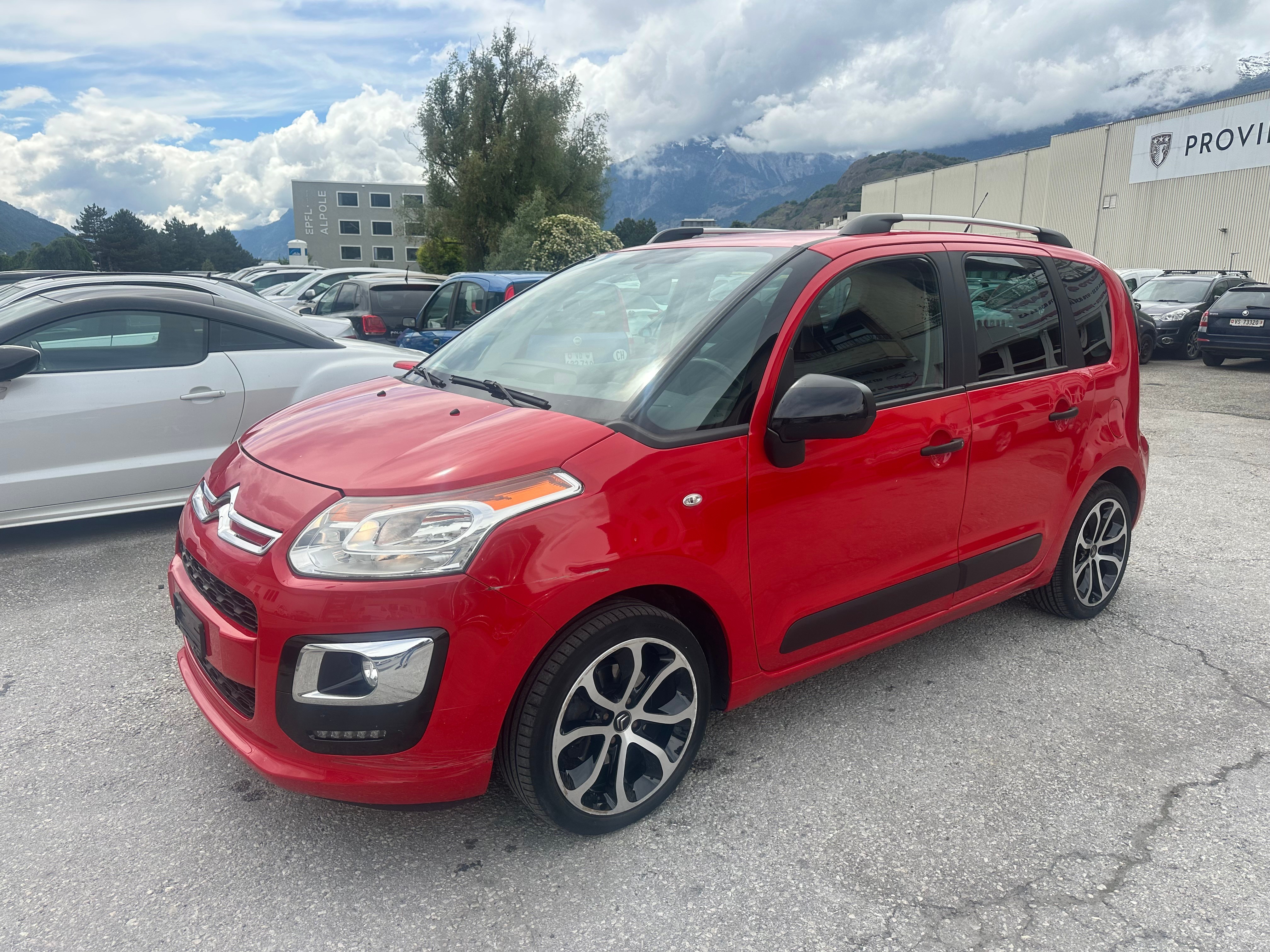 Car photo