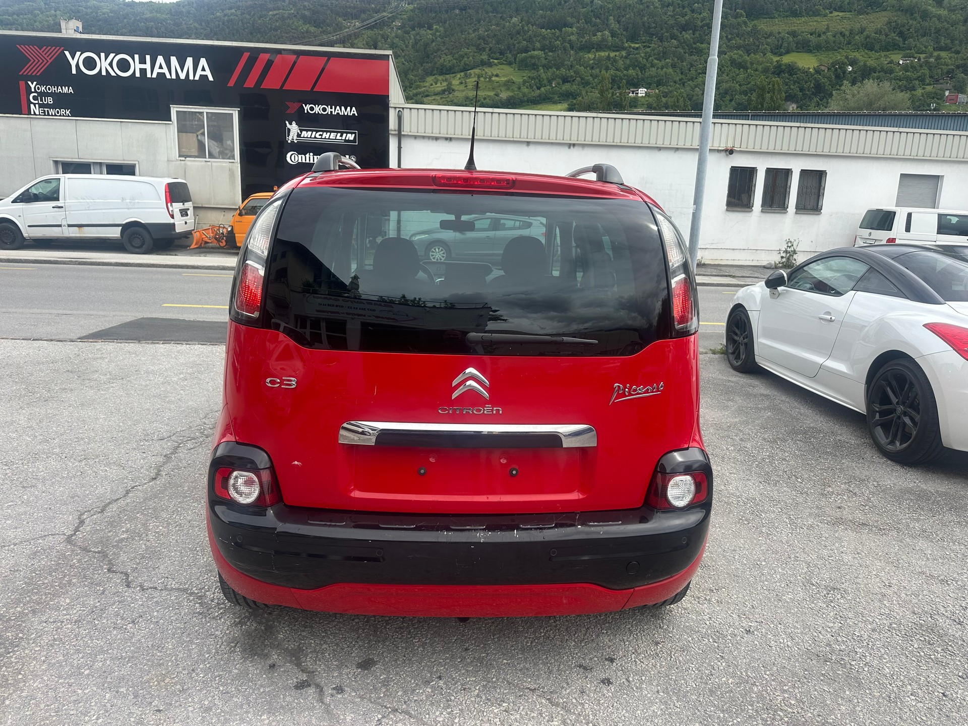 CITROEN C3 Picasso 1.2 Pure Tech Attraction-image-4