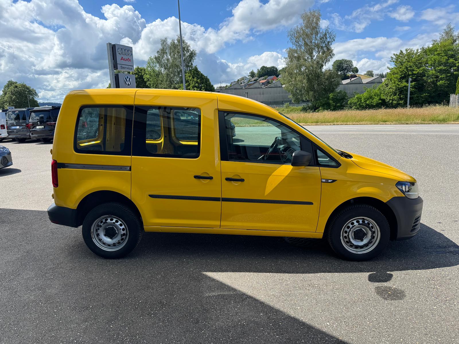 VW Caddy 2.0TDI 4Motion BlueMotion Technology 4x4 mit Klima-image-6