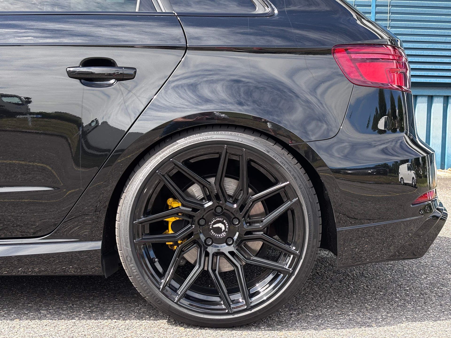 AUDI RS3 Sportback 2.5 TSI quattro S-tronic *Configuration unique - NO FAP - Freins Carbone*-image-8