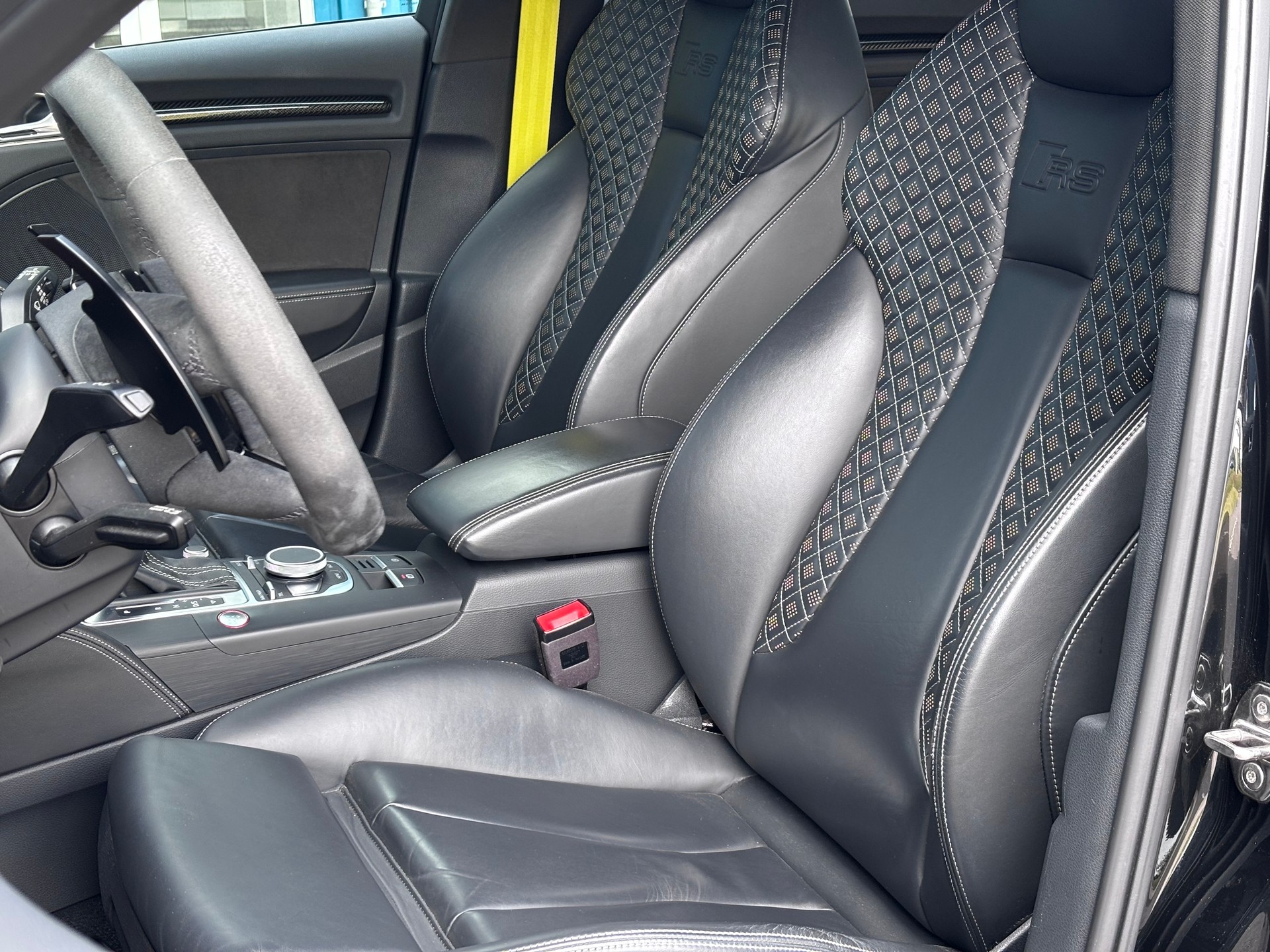 AUDI RS3 Sportback 2.5 TSI quattro S-tronic *Configuration unique - NO FAP - Freins Carbone*-image-15