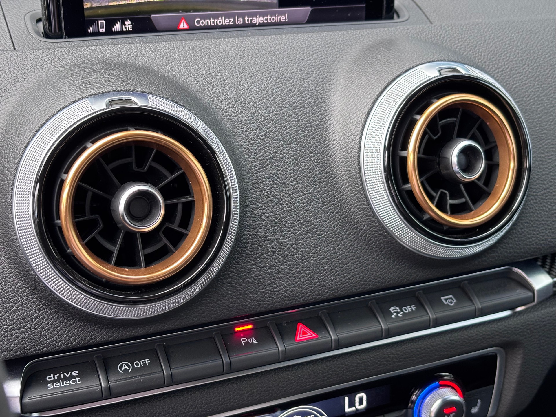 AUDI RS3 Sportback 2.5 TSI quattro S-tronic *Configuration unique - NO FAP - Freins Carbone*-image-30