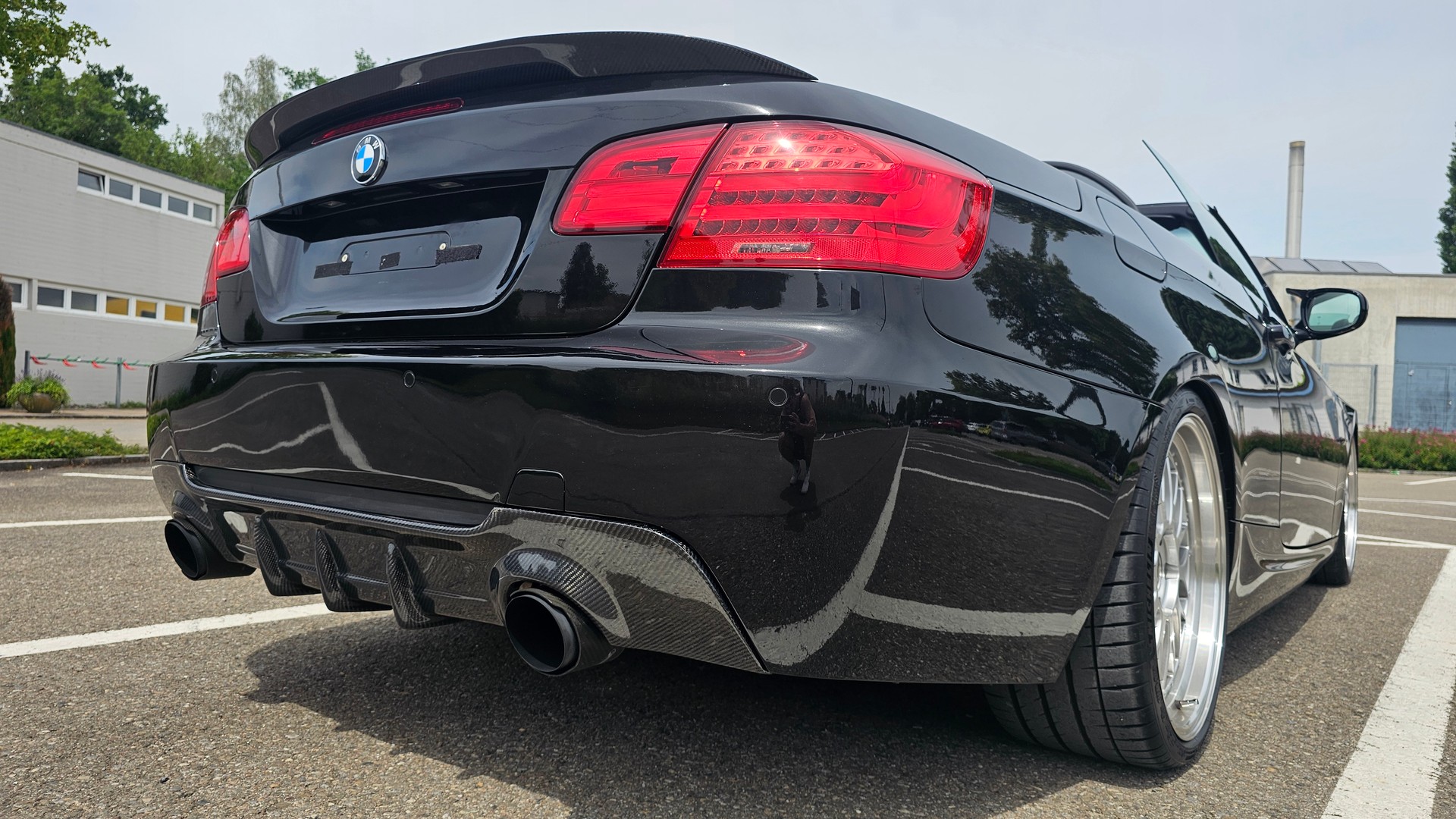 BMW 335i-image-1