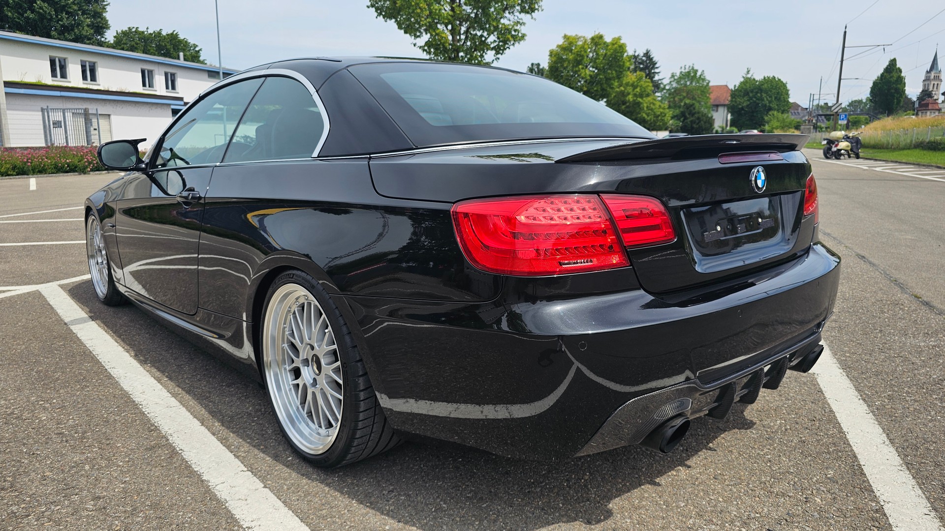 BMW 335i-image-0
