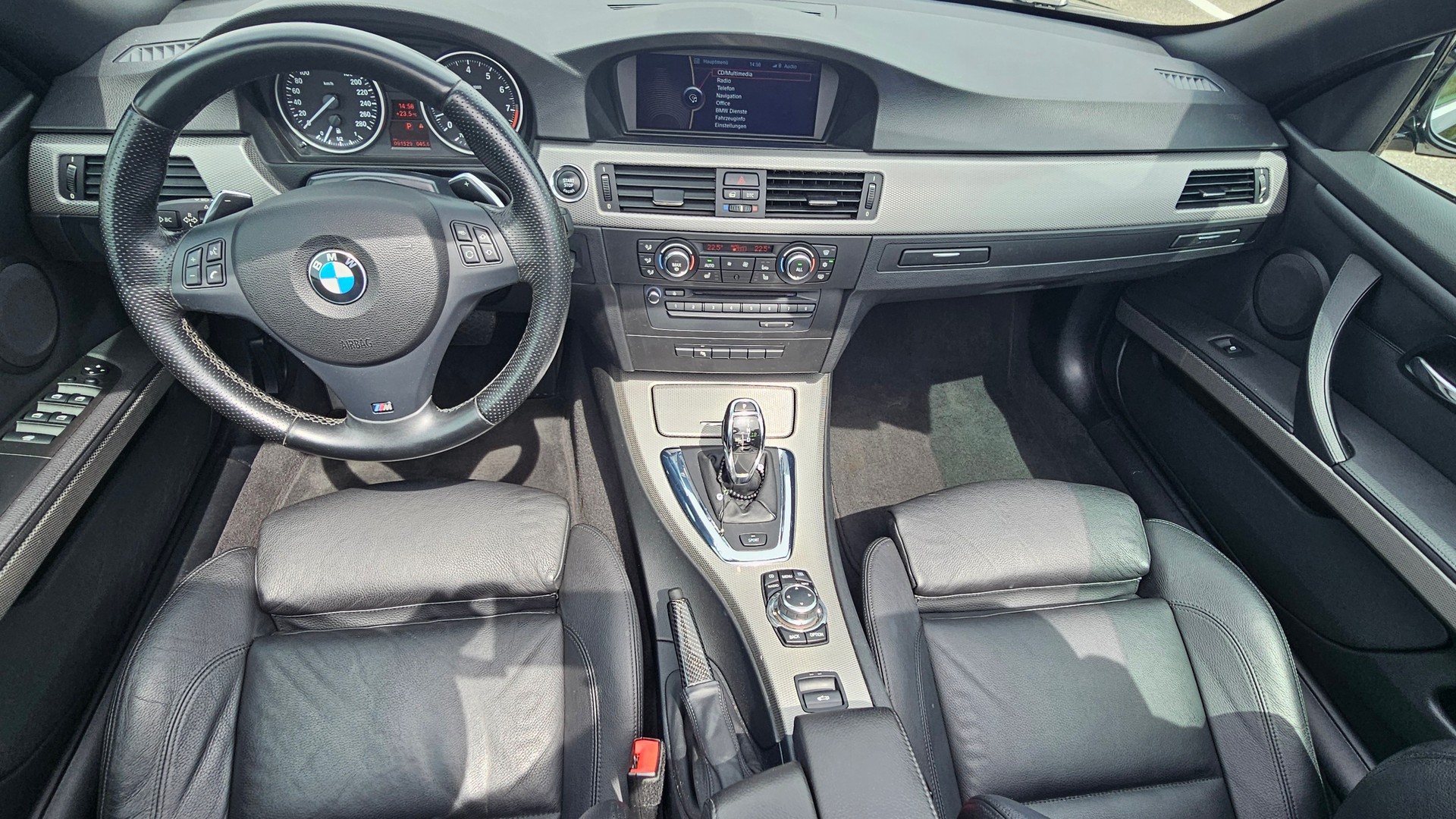 BMW 335i-image-5