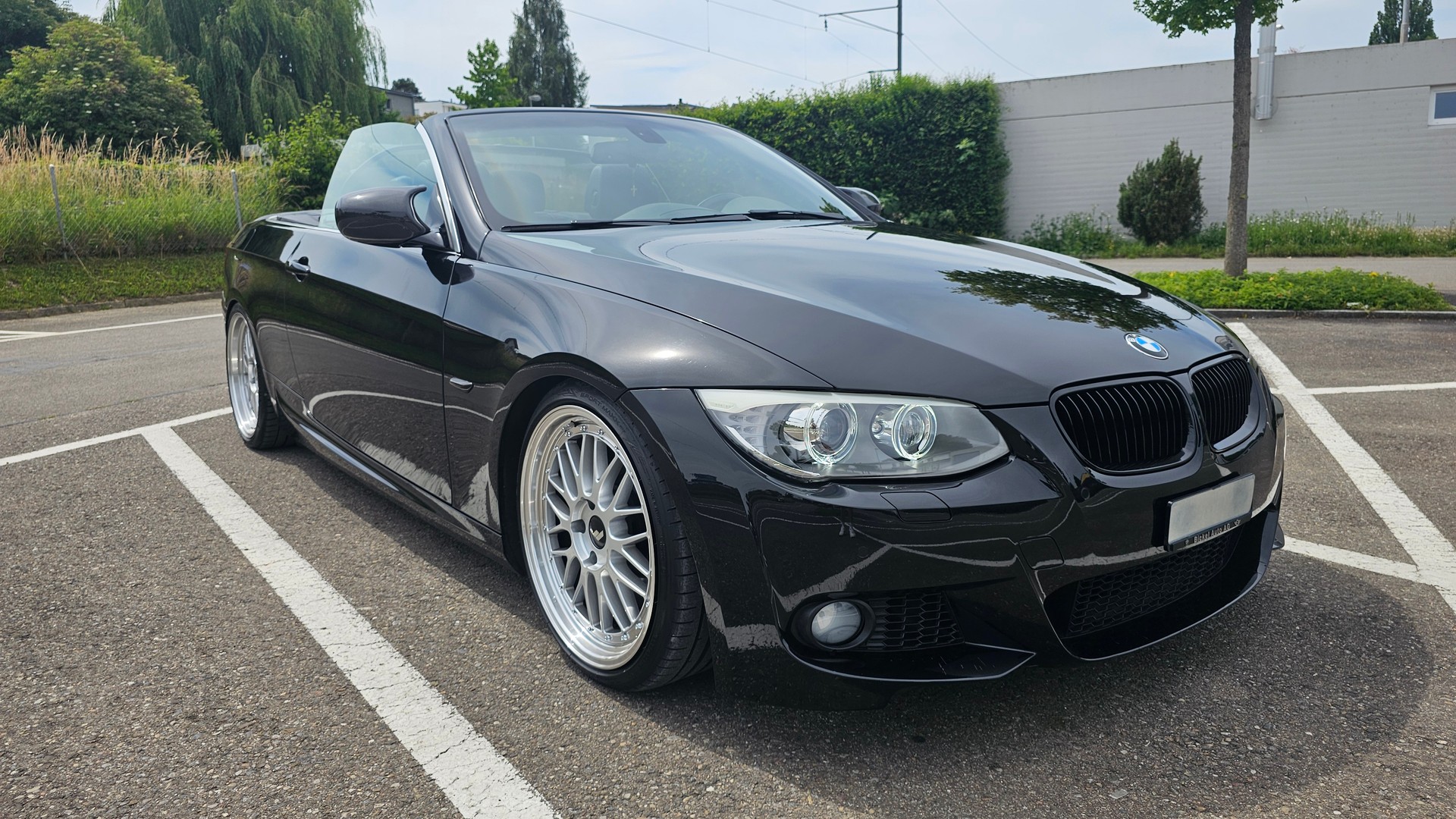BMW 335i-image-3
