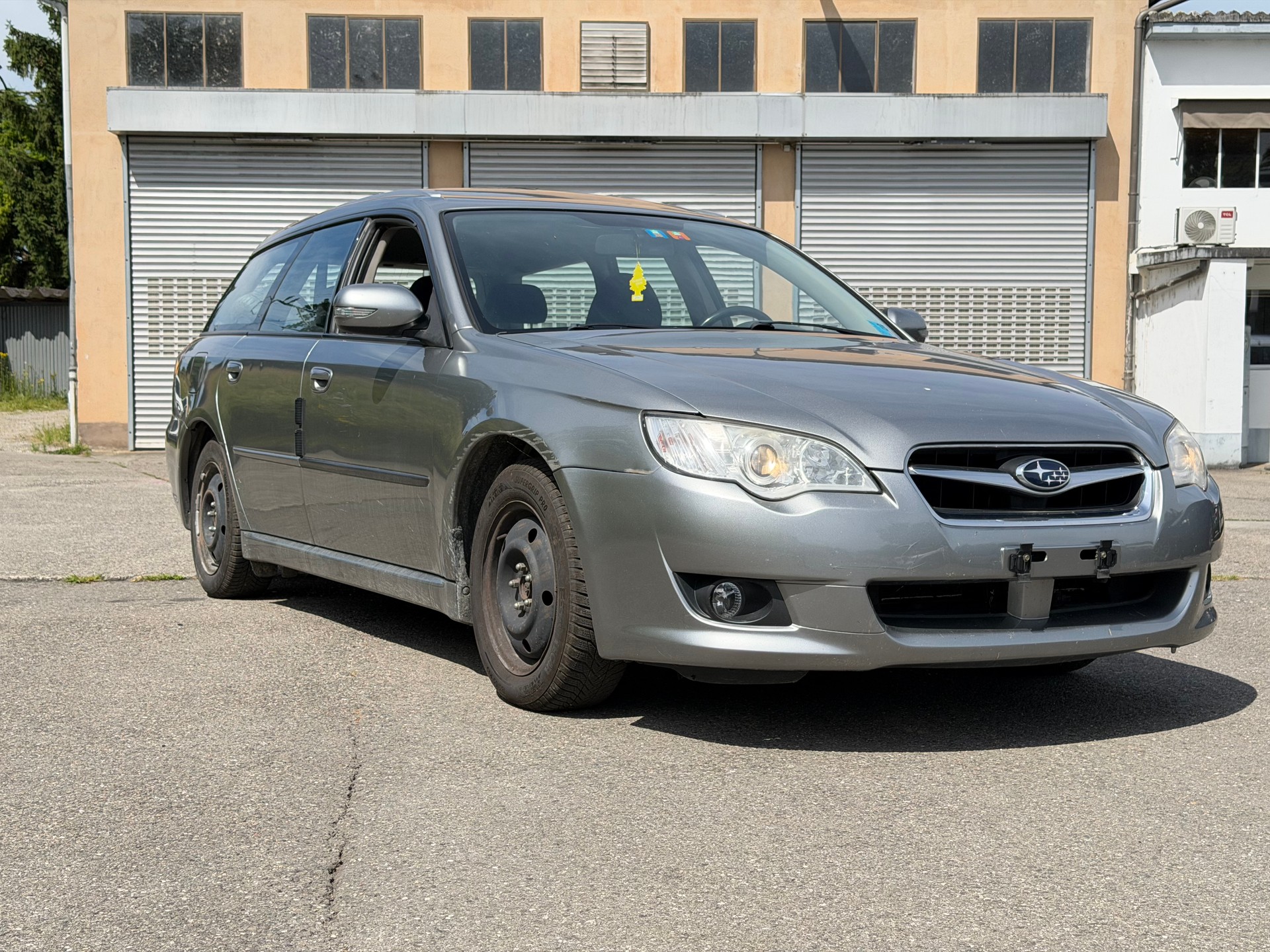 SUBARU Legacy 2.0R AWD Swiss