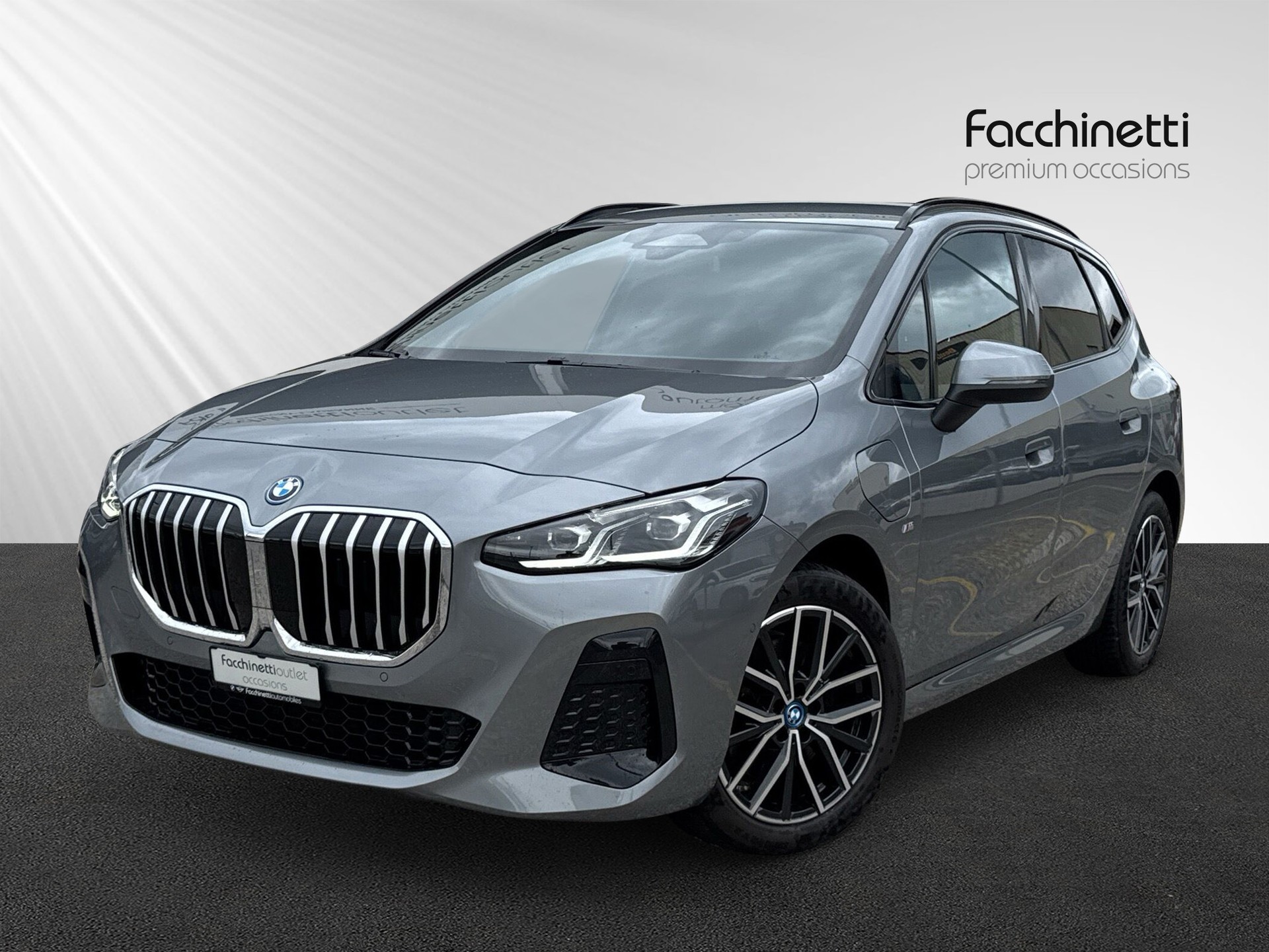 BMW 230e xDrive Active Tourer M Sport-image-0