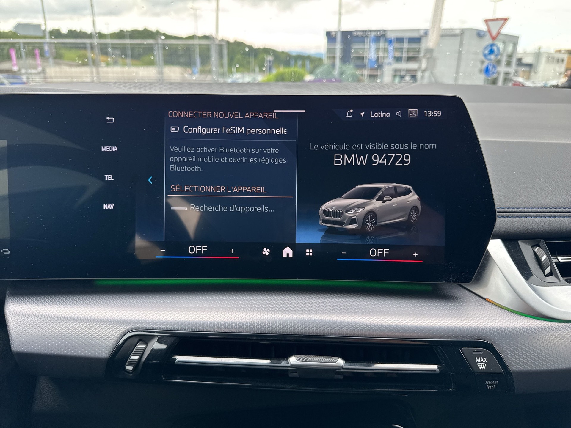 BMW 230e xDrive Active Tourer M Sport-image-10