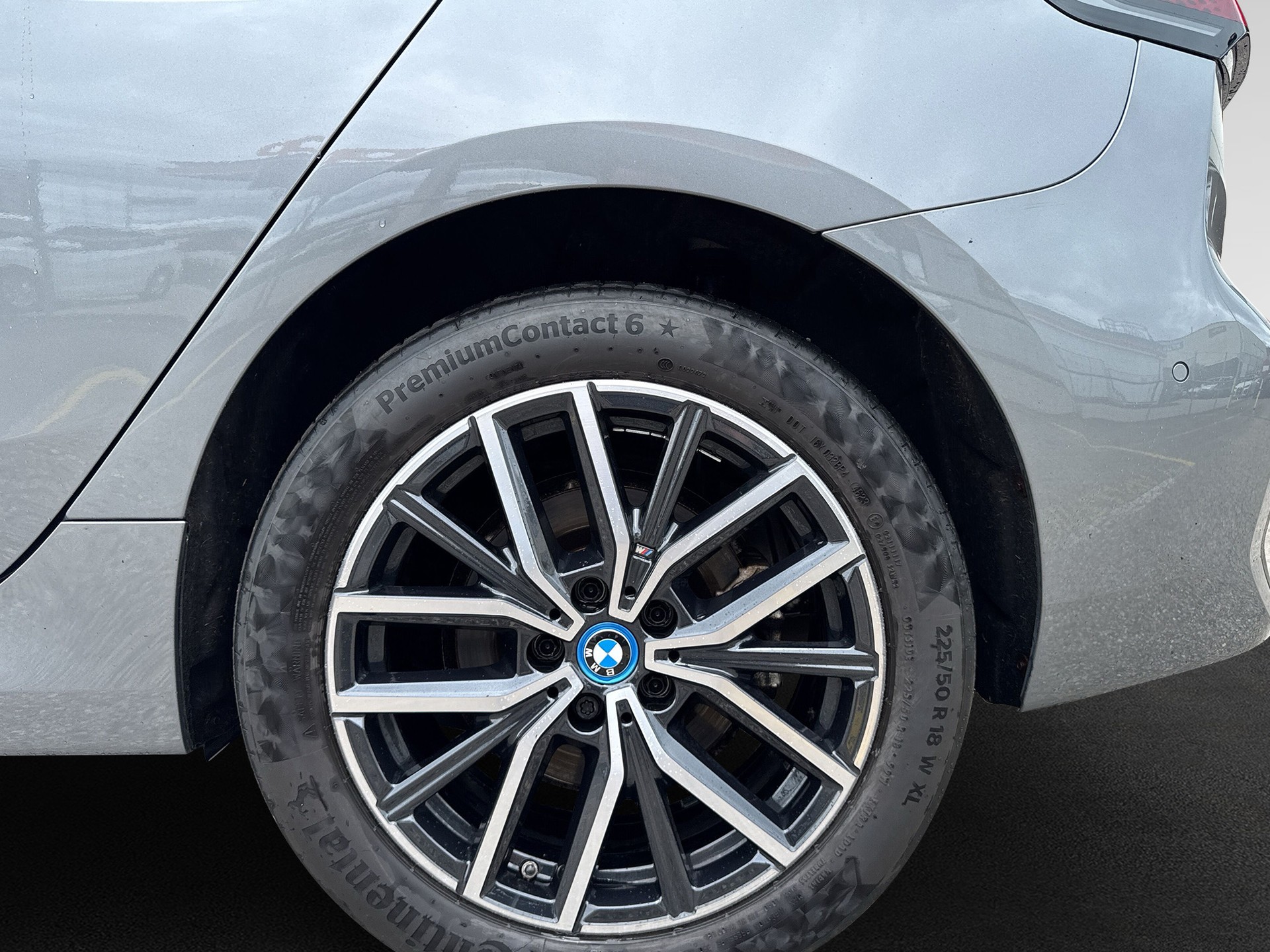 BMW 230e xDrive Active Tourer M Sport-image-8
