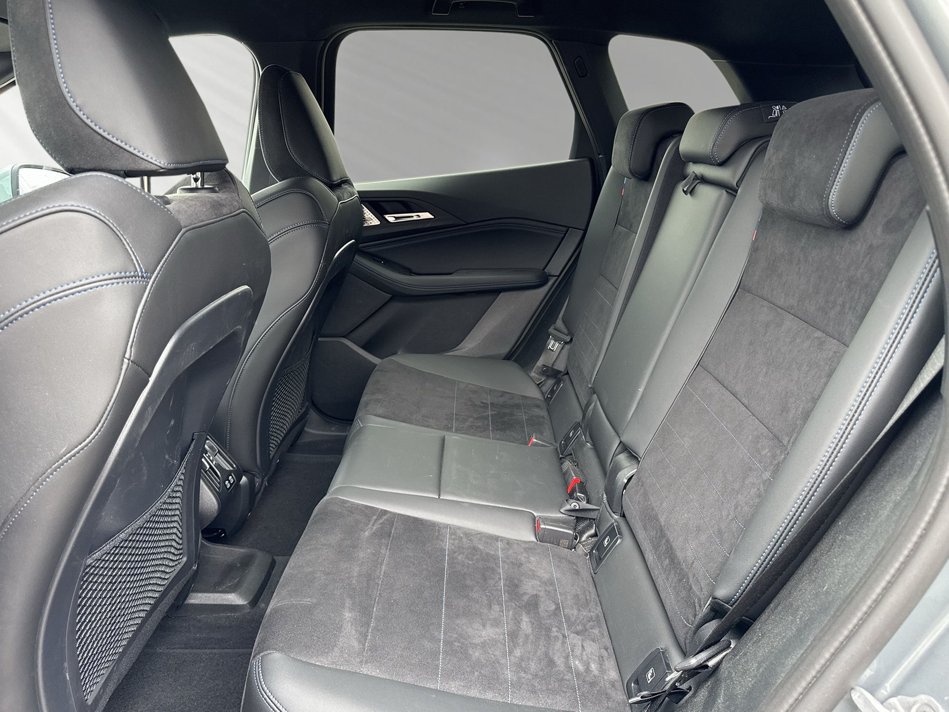 BMW 230e xDrive Active Tourer M Sport-image-6