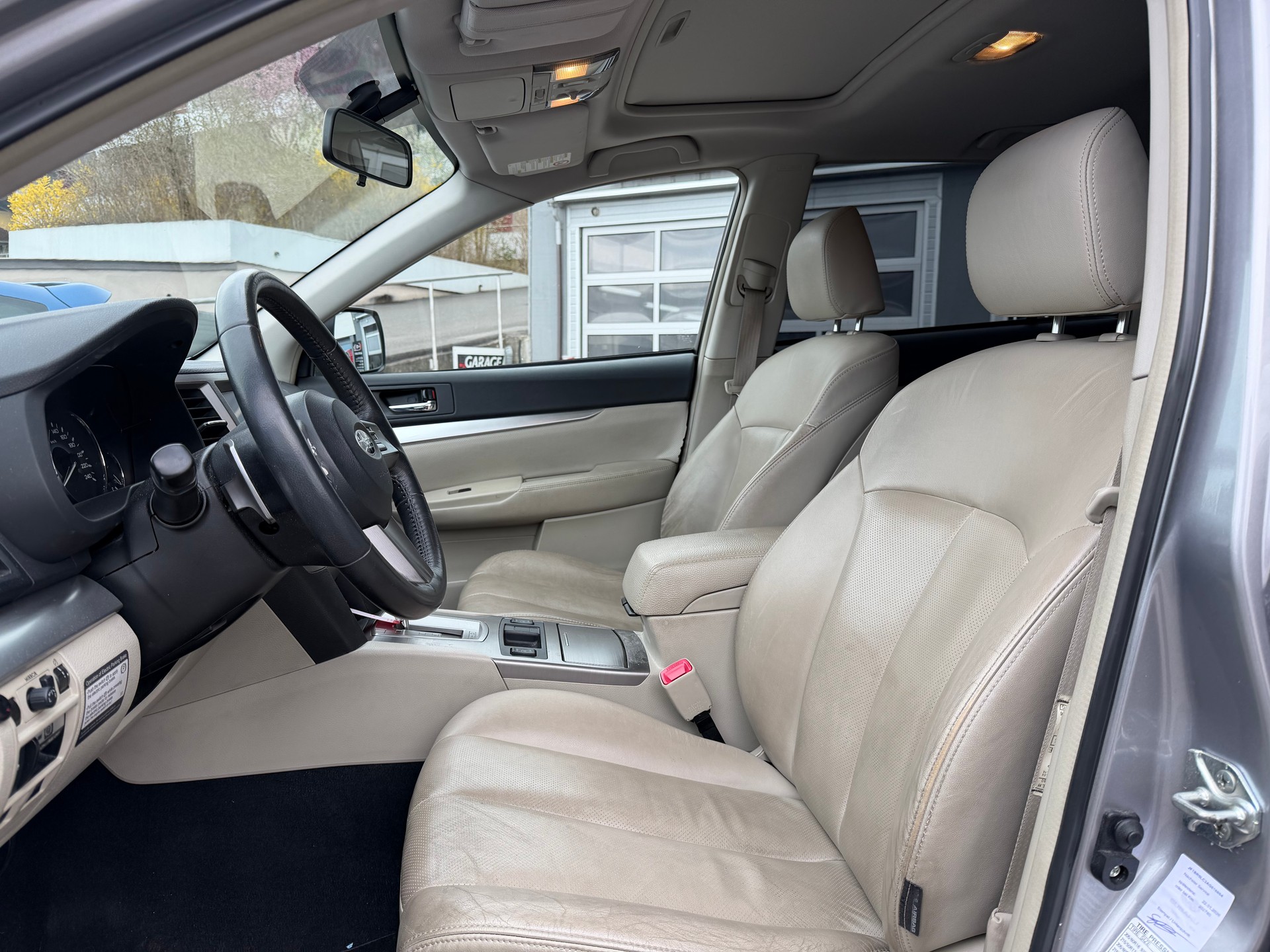 SUBARU Legacy 2.0i Limited AWD Lineartronic-image-6