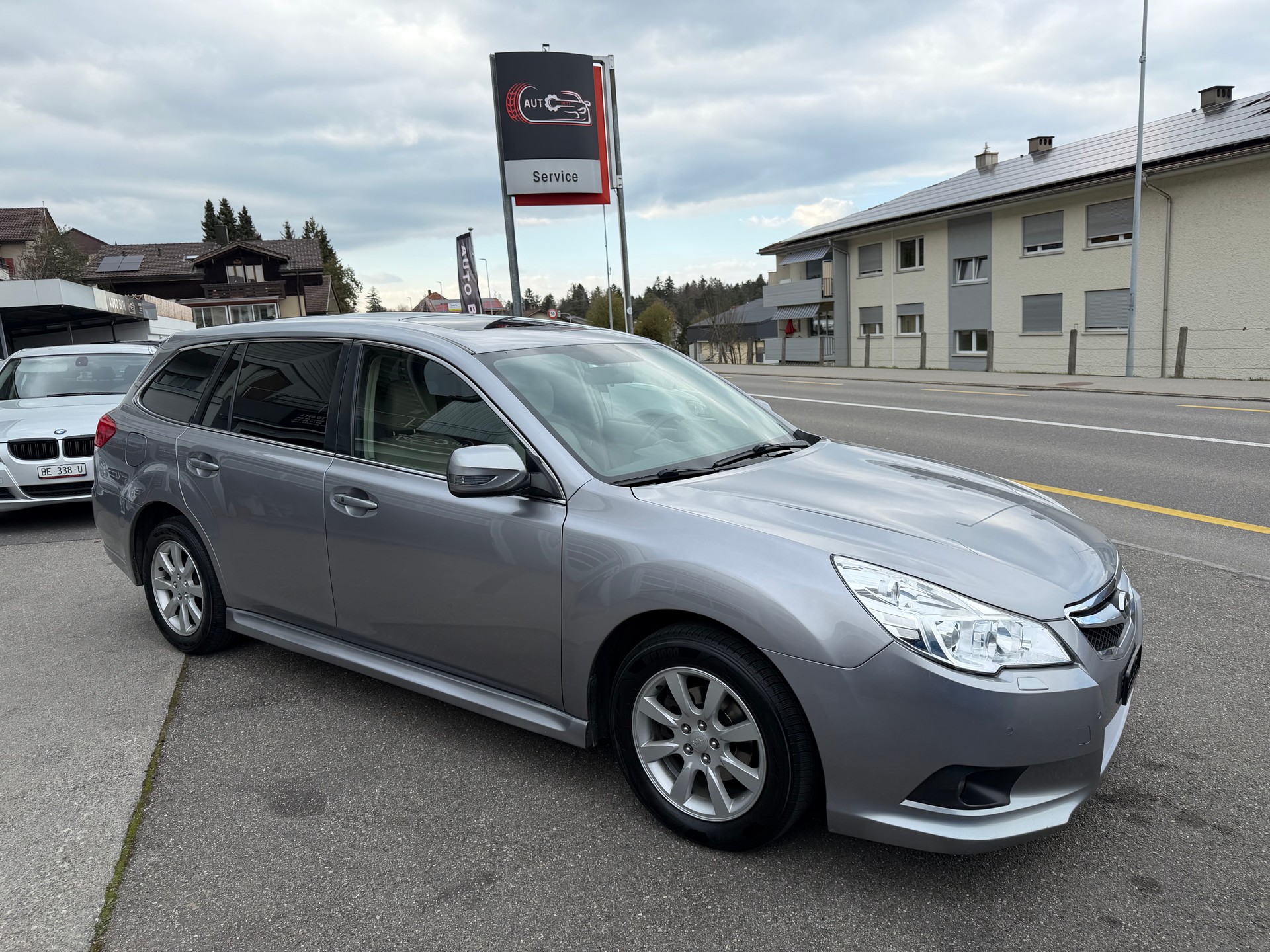 SUBARU Legacy 2.0i Limited AWD Lineartronic-image-1