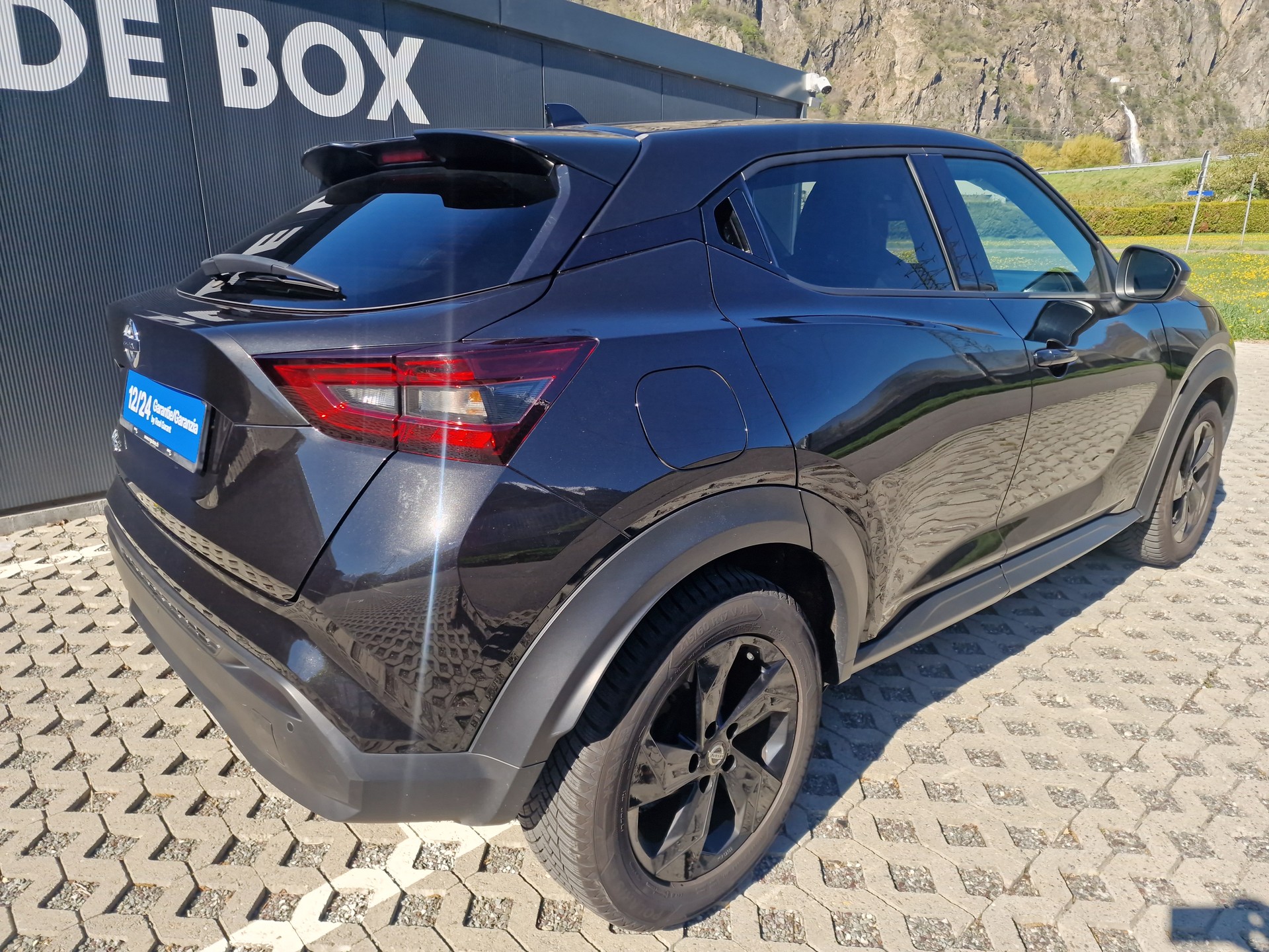 NISSAN Juke 1.0 DIG-T N-Connecta-image-3
