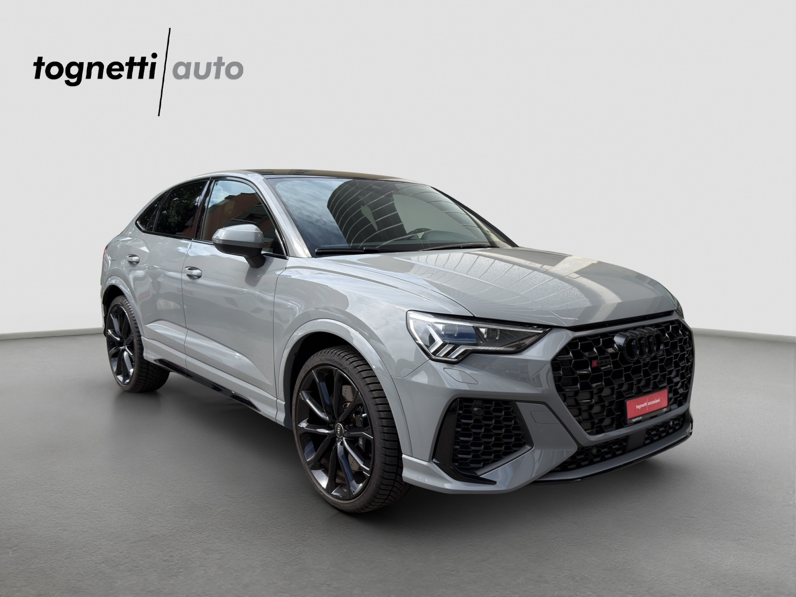 AUDI RS Q3 Sportback quattro S tronic-image-1