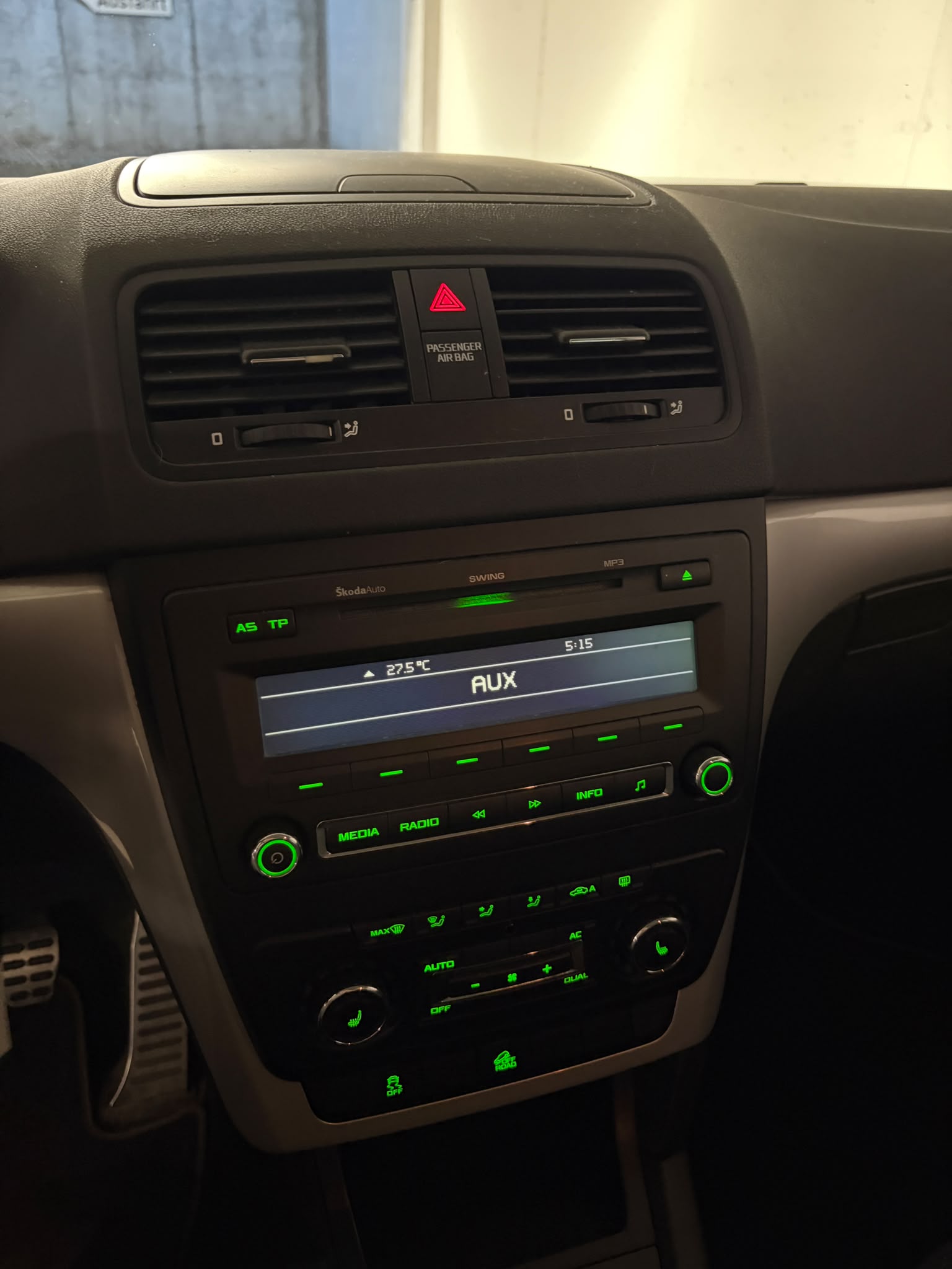 SKODA Yeti 1.8 TSI Experience 4x4-image-19
