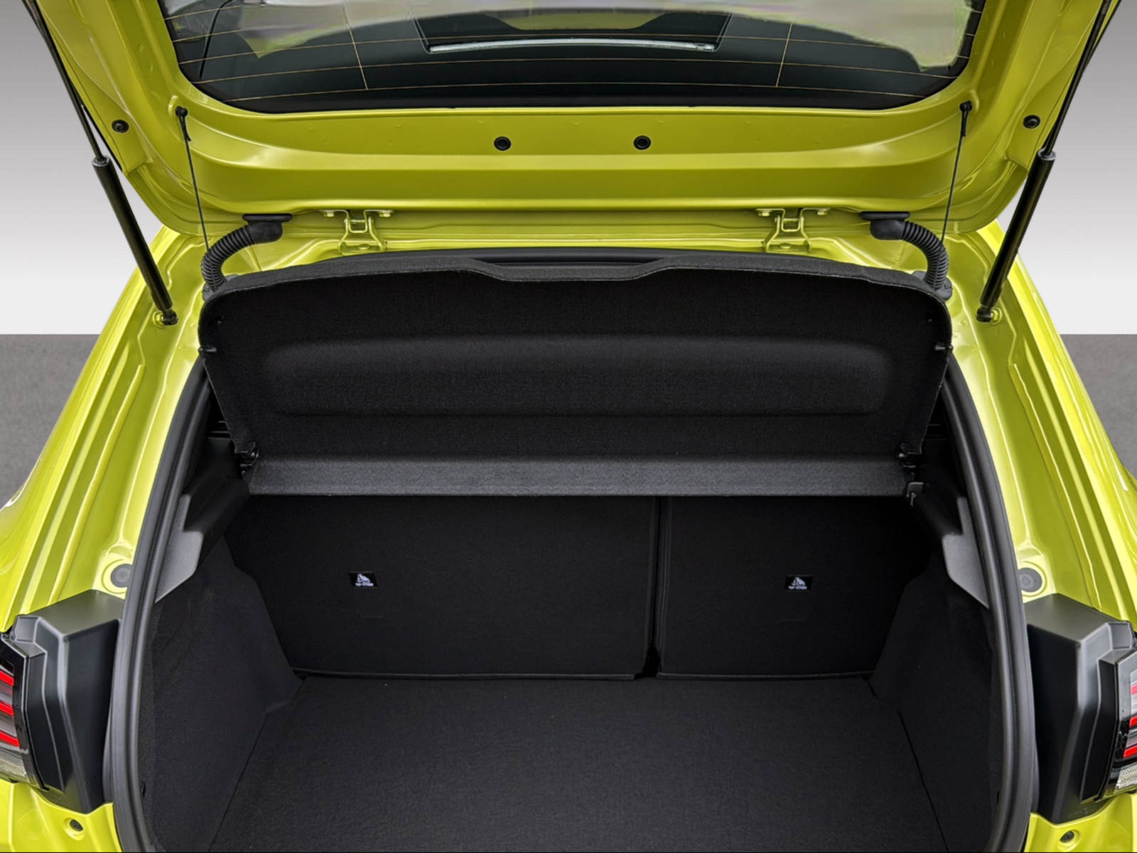 PEUGEOT 208 1.2 Hybrid Allure Premium-image-10