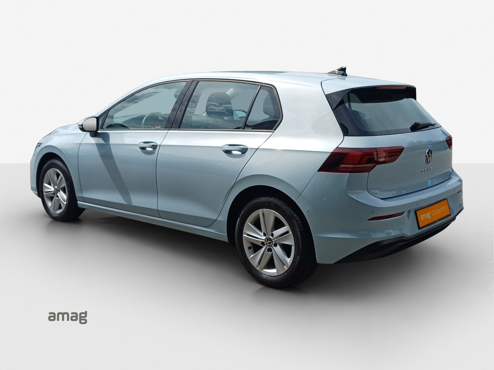 VW Golf 1.5 e TSI mHEV Life DSG-image-2