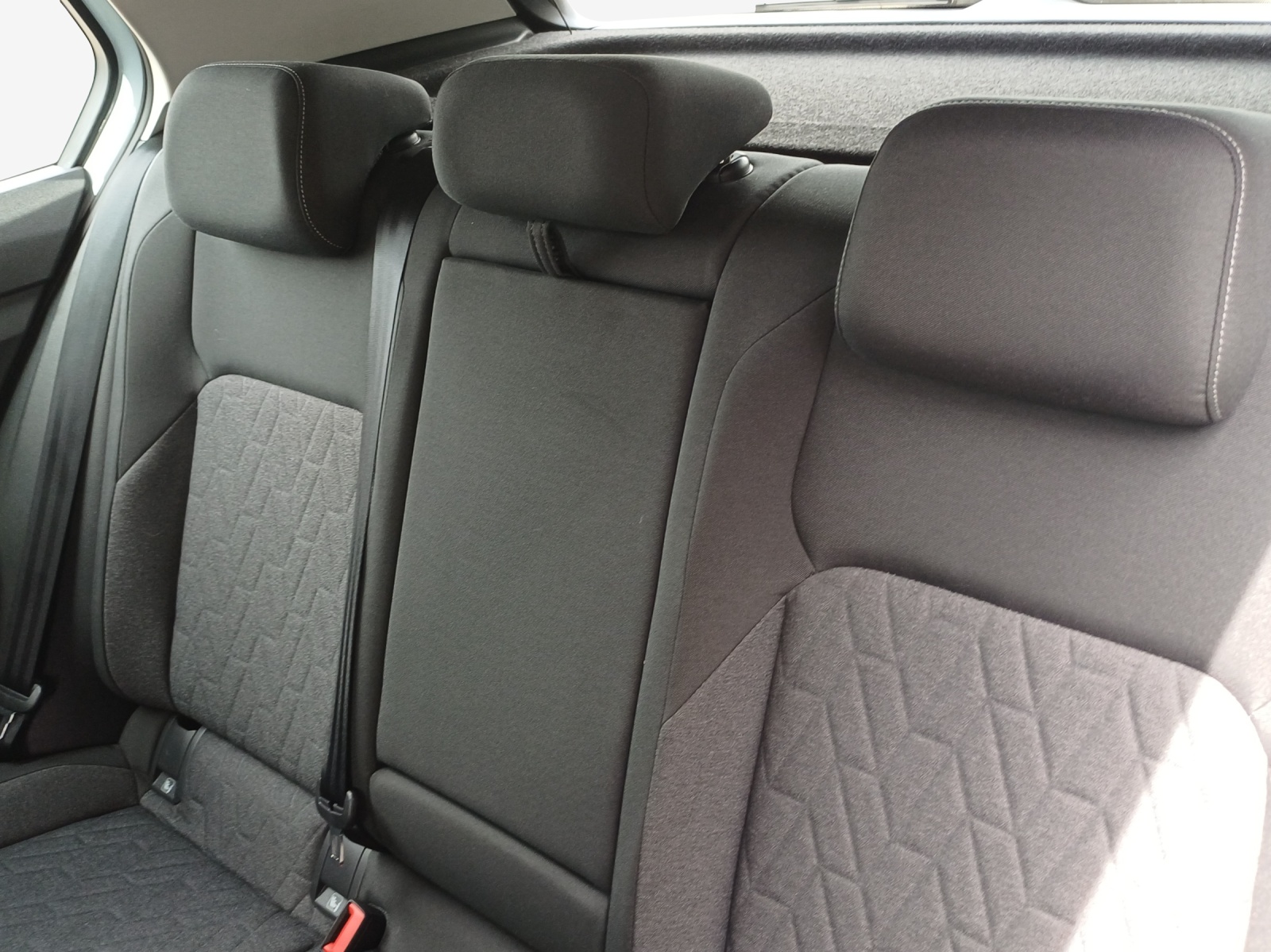 VW Golf 1.5 e TSI mHEV Life DSG-image-11
