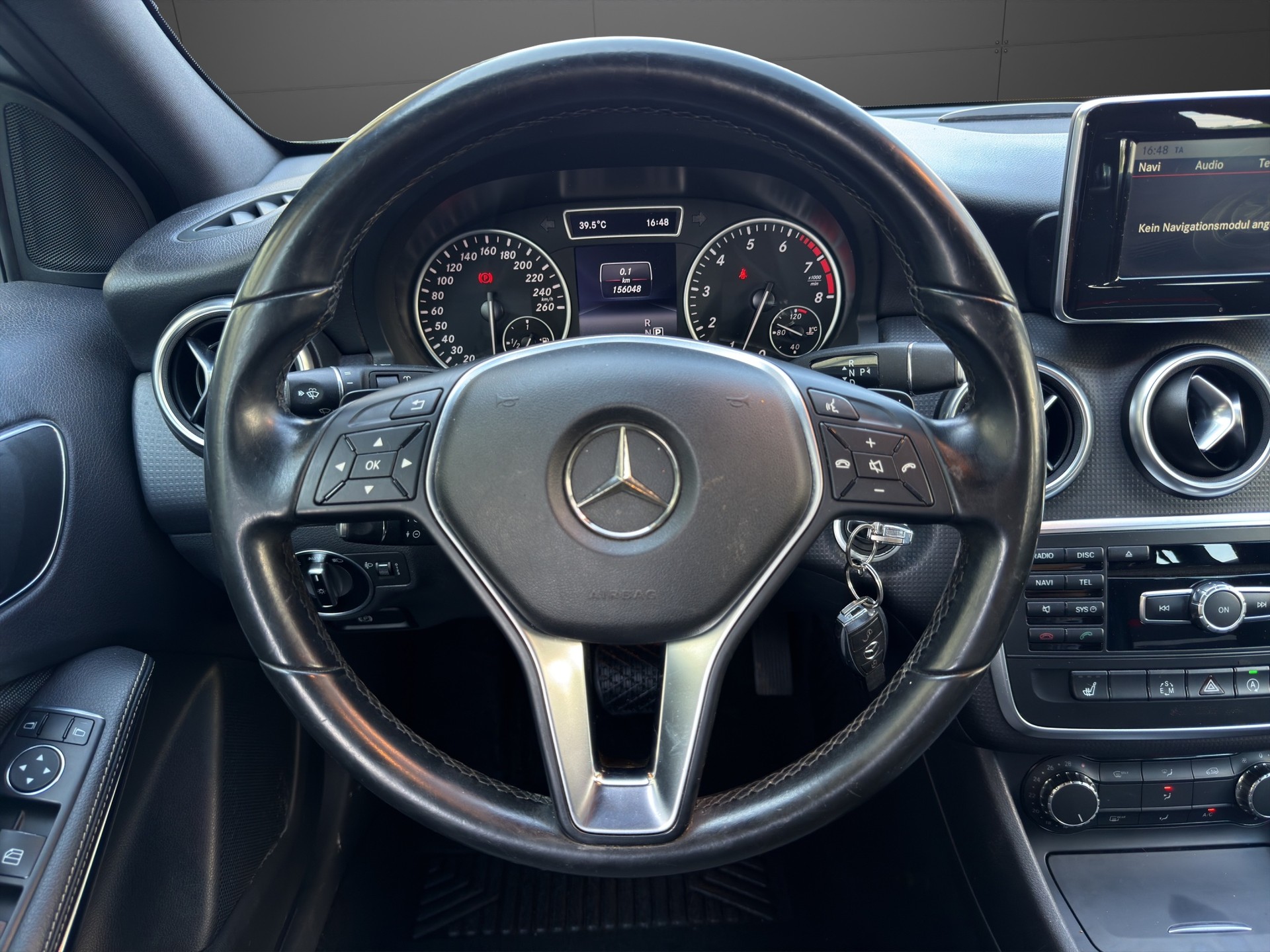 MERCEDES-BENZ A 180 Style 7G-DCT-image-11