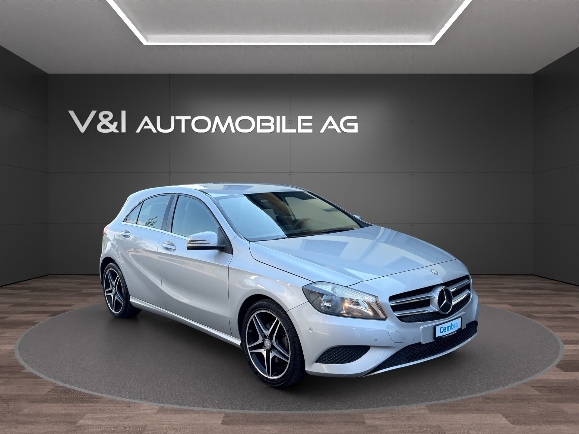 MERCEDES-BENZ A 180 Style 7G-DCT-image-1