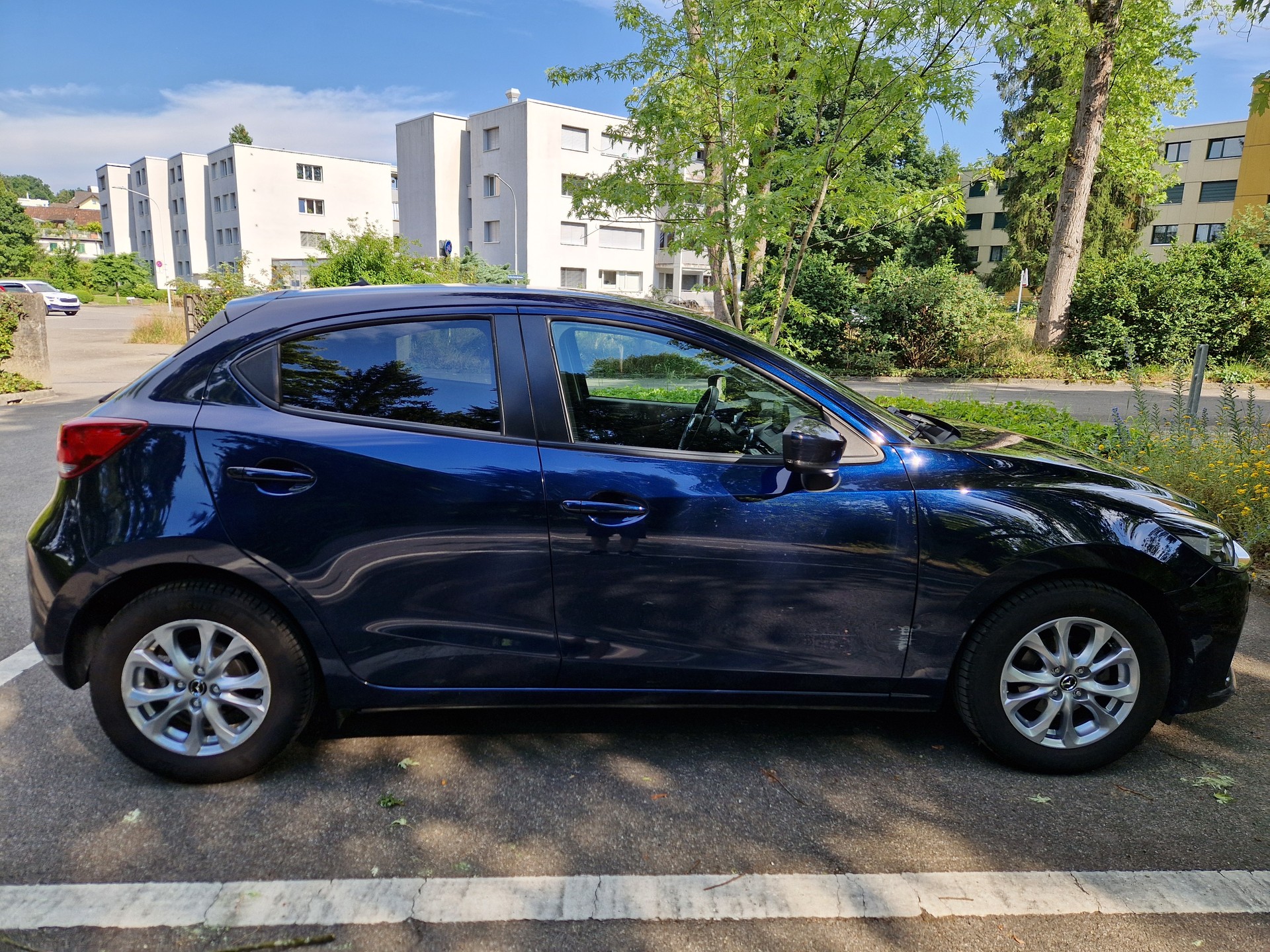 MAZDA 1.5 90 Revolution-image-4